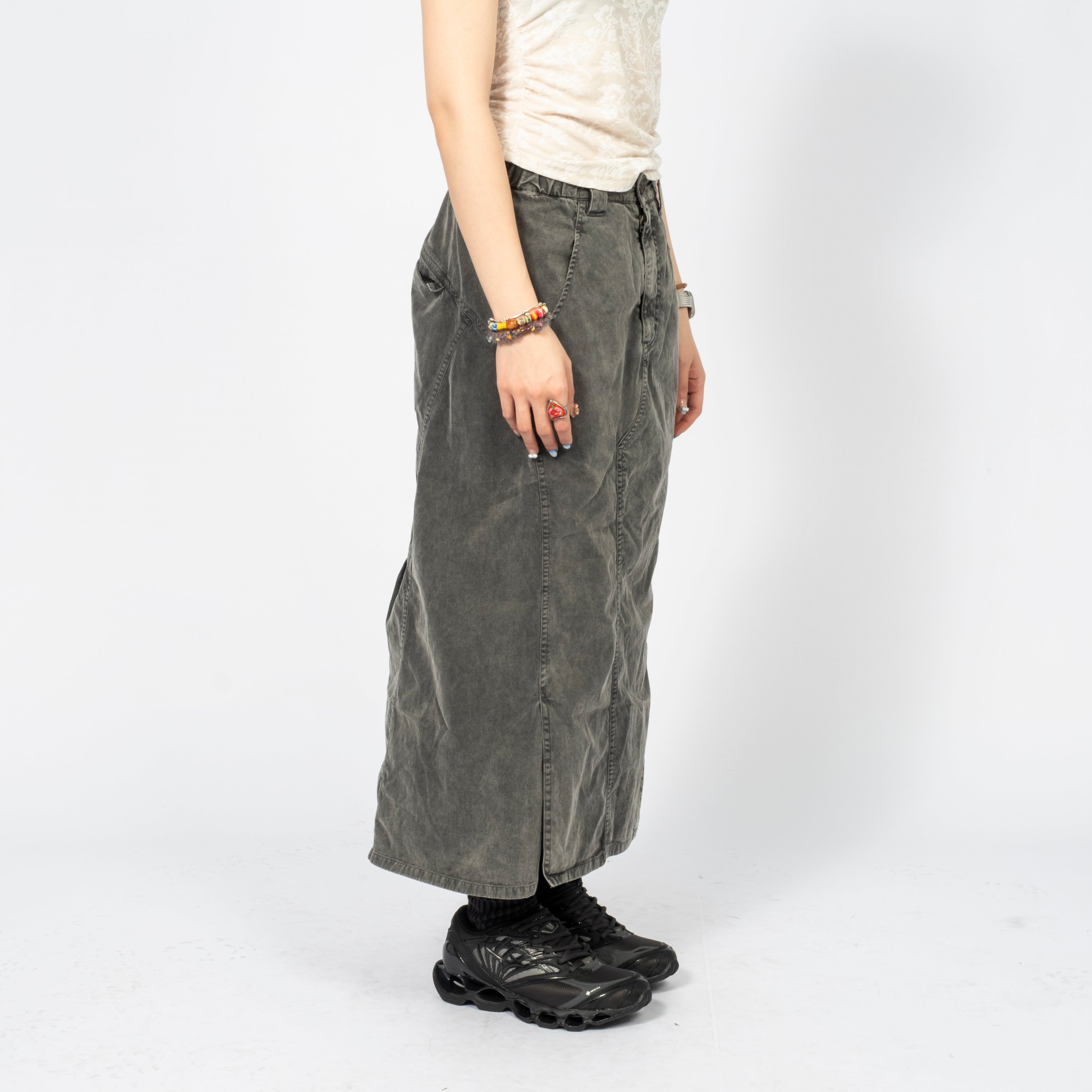 [999HUMANITY] [999HUMANITY] ADVENTURE DYED SKIRT _ FADED CHARCOAL