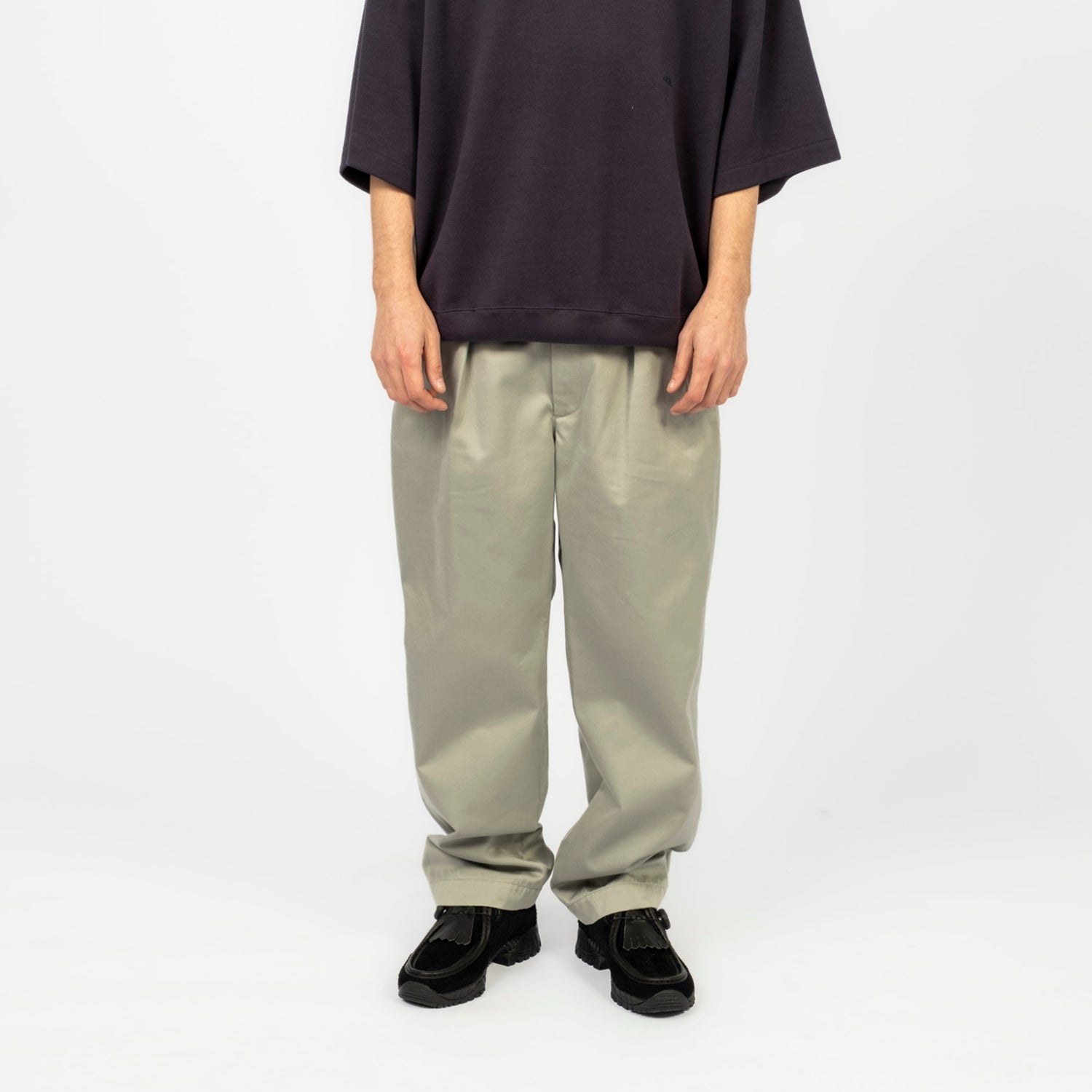 [NANAMICA] DOUBLE PLEATED CHINO PANTS _ LIGHT GREY