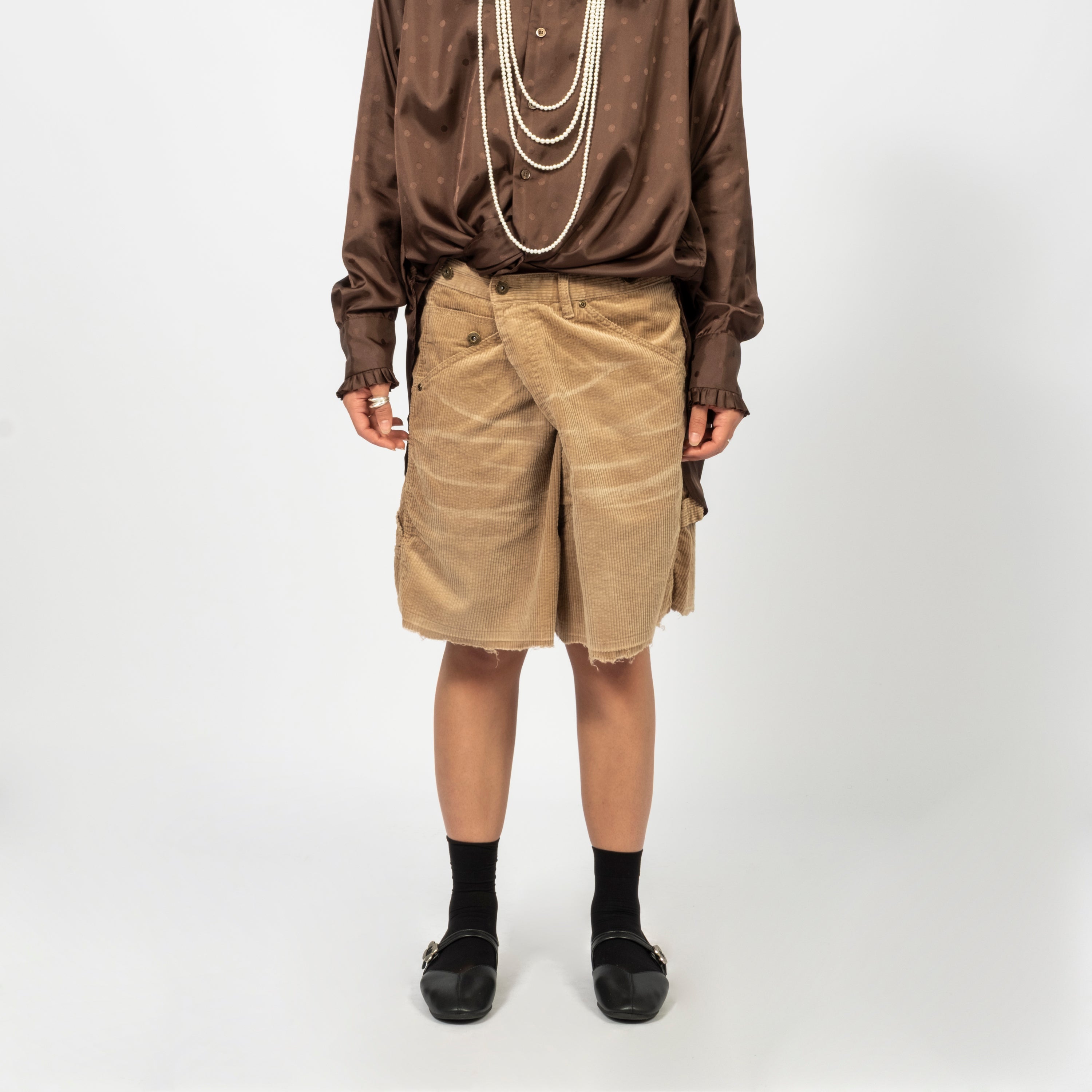 [RHODOLIRION] PAINTER HUGE SHORTS CORDUROY_ KHAKI