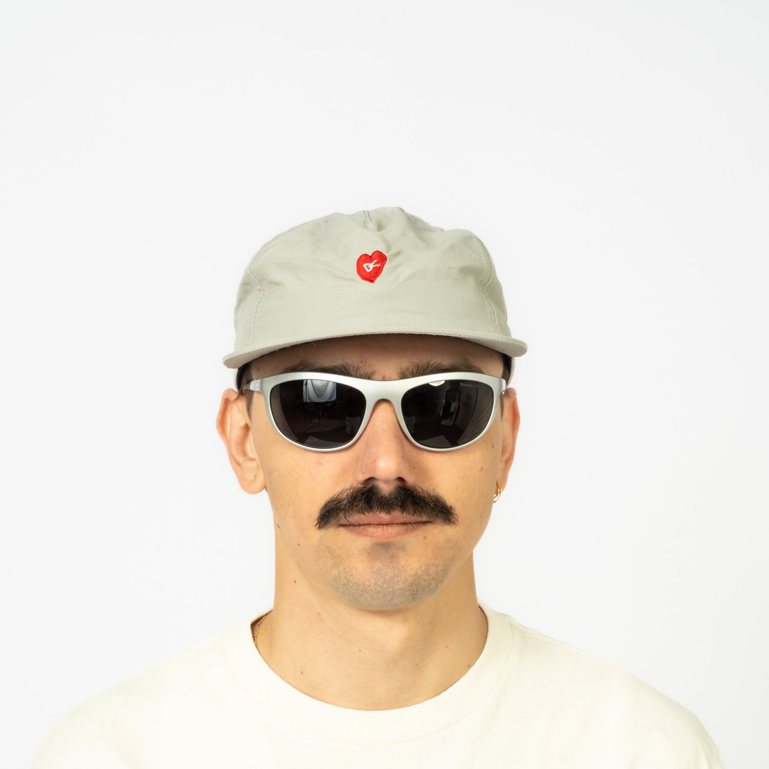 [DISTRICT VISION] 5 PANEL NYLON HAT _ RUN IN LOVE GREY