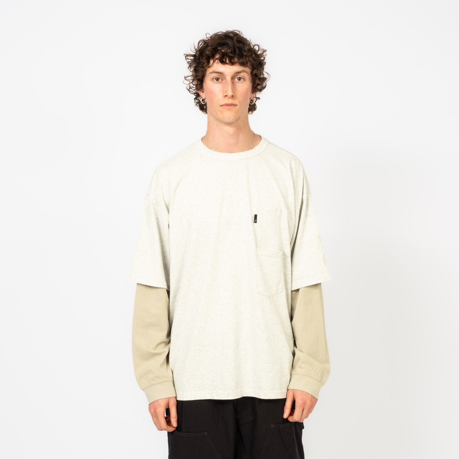 [MOIF] LAYERED VENT L/S TEE _ LIGHT HEATHER GREY