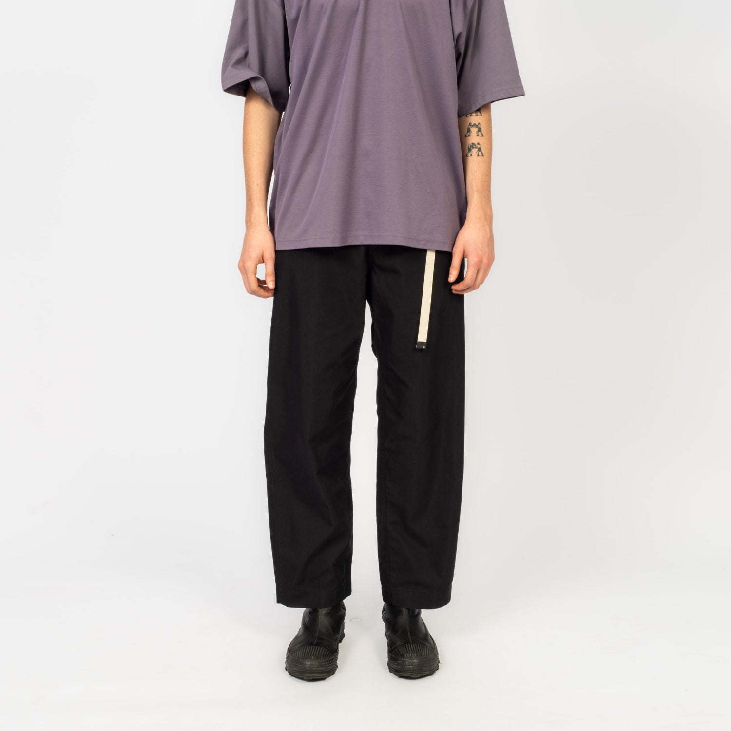 [MOIF] COMFY SKATER PANTS _ BLACK