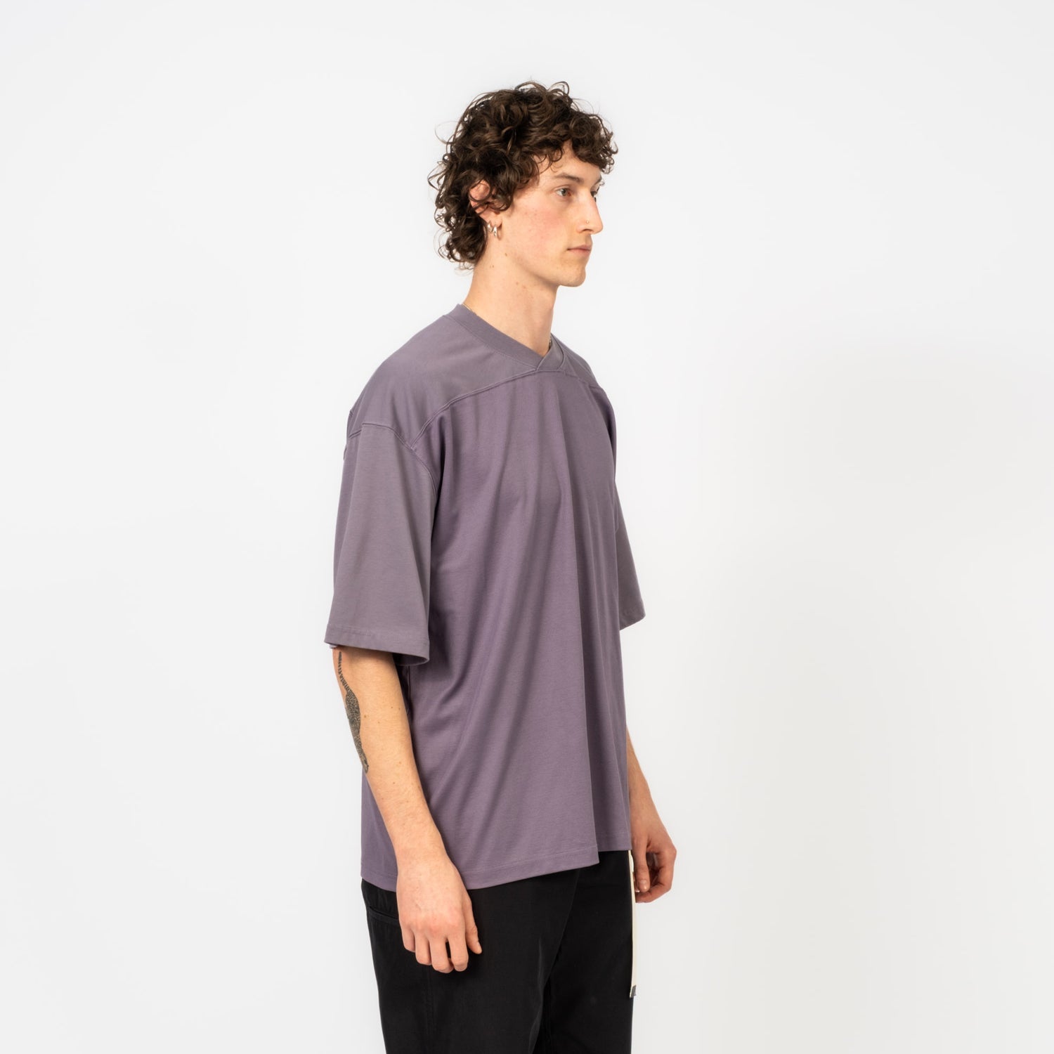[MOIF] WIDE VARSITY H/S TEE _ DRIED LAVENDER
