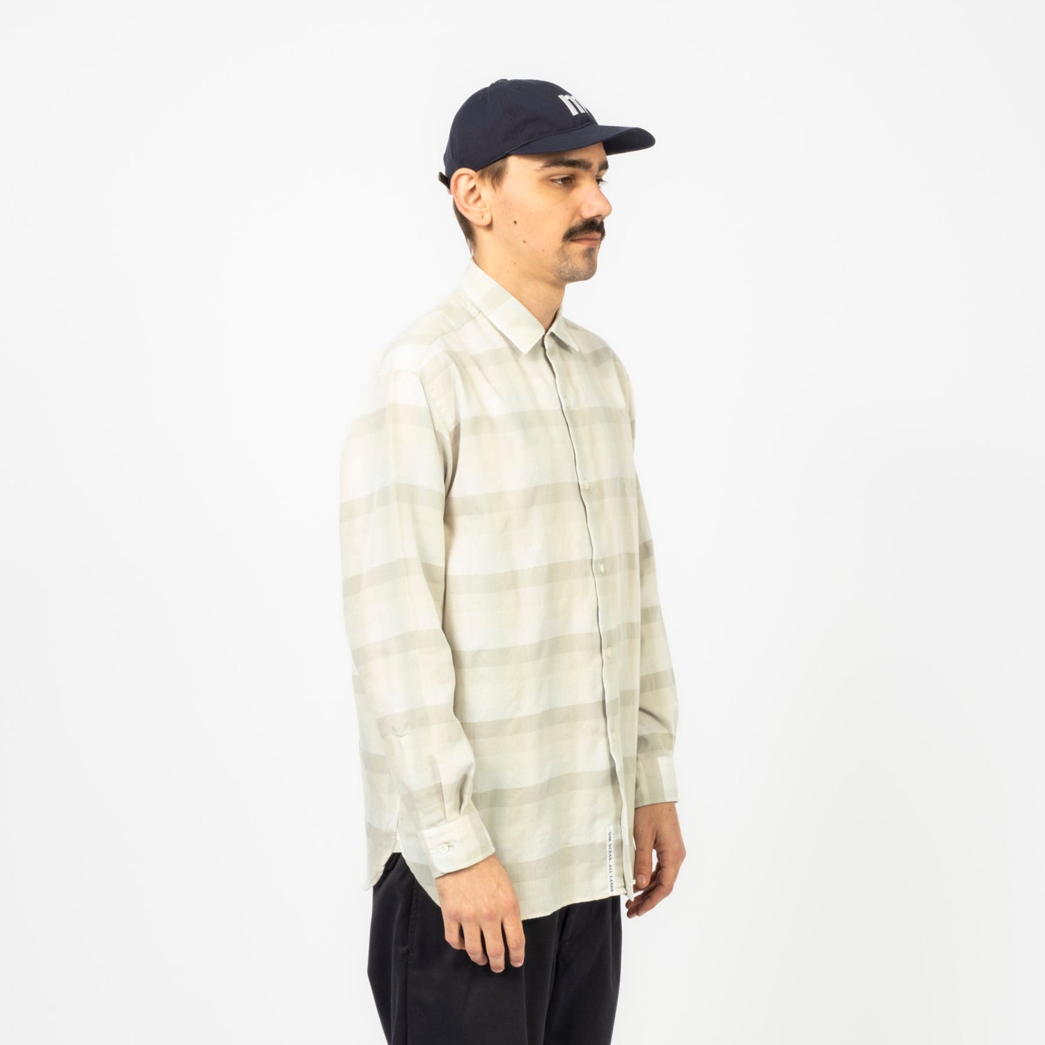 [NANAMICA] REGULAR COLLAR WIND SHIRT _ LIGHT KHAKI