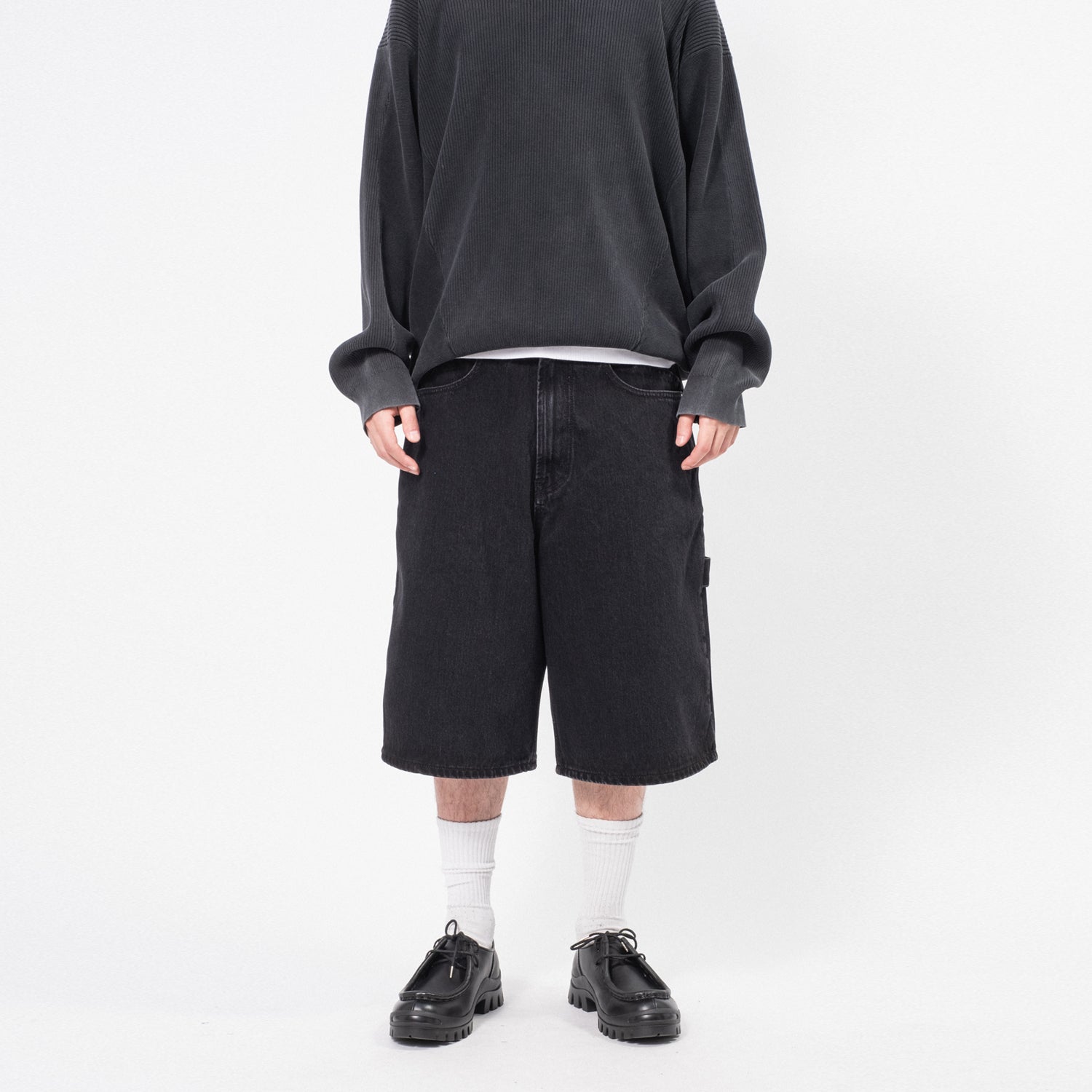 [UNAFFECTED] BERMUDA DENIM SHORTS _ BLACK