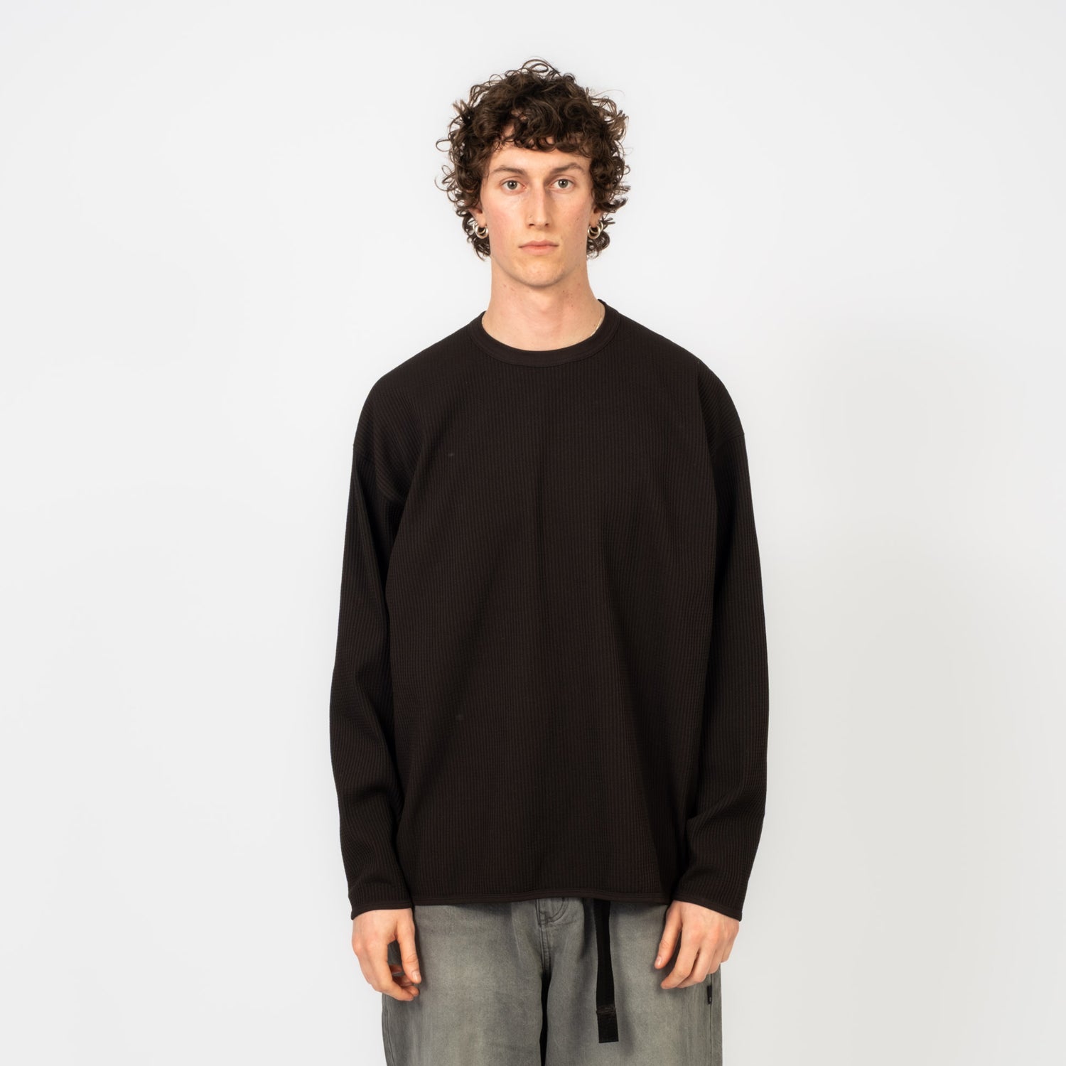 [MOIF] ADVANCED WAFFLE L/S TEE _ BLACK