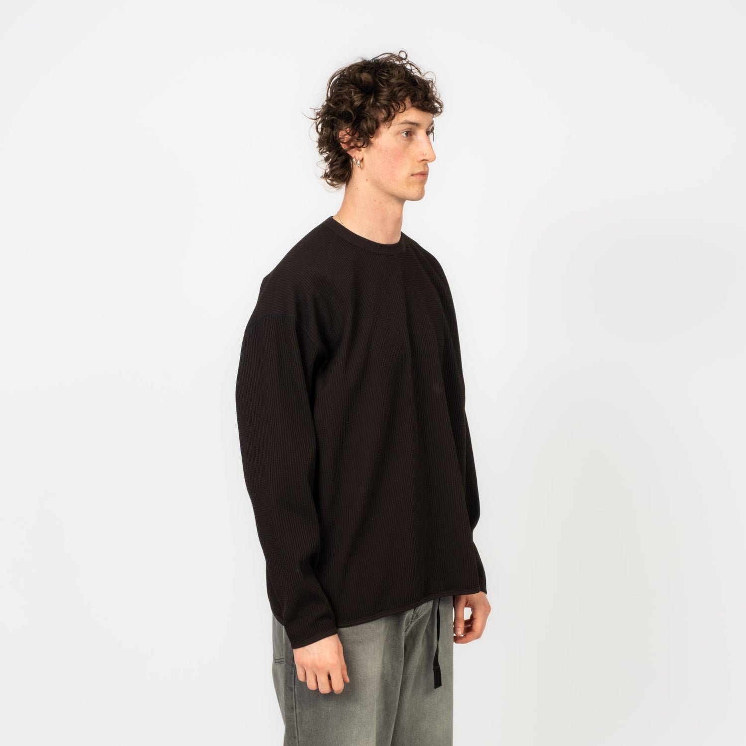 [MOIF] ADVANCED WAFFLE L/S TEE _ BLACK
