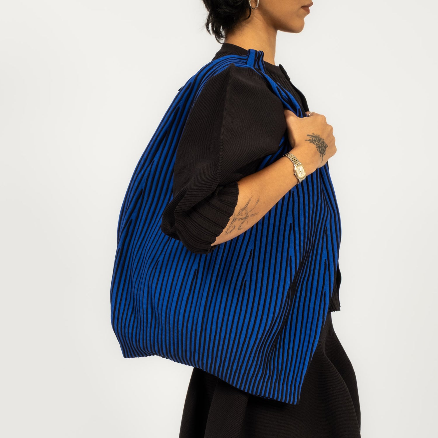 [CFCL] CF010AG173 HYPHA SHOULDER BAG _ BLUE MULTI