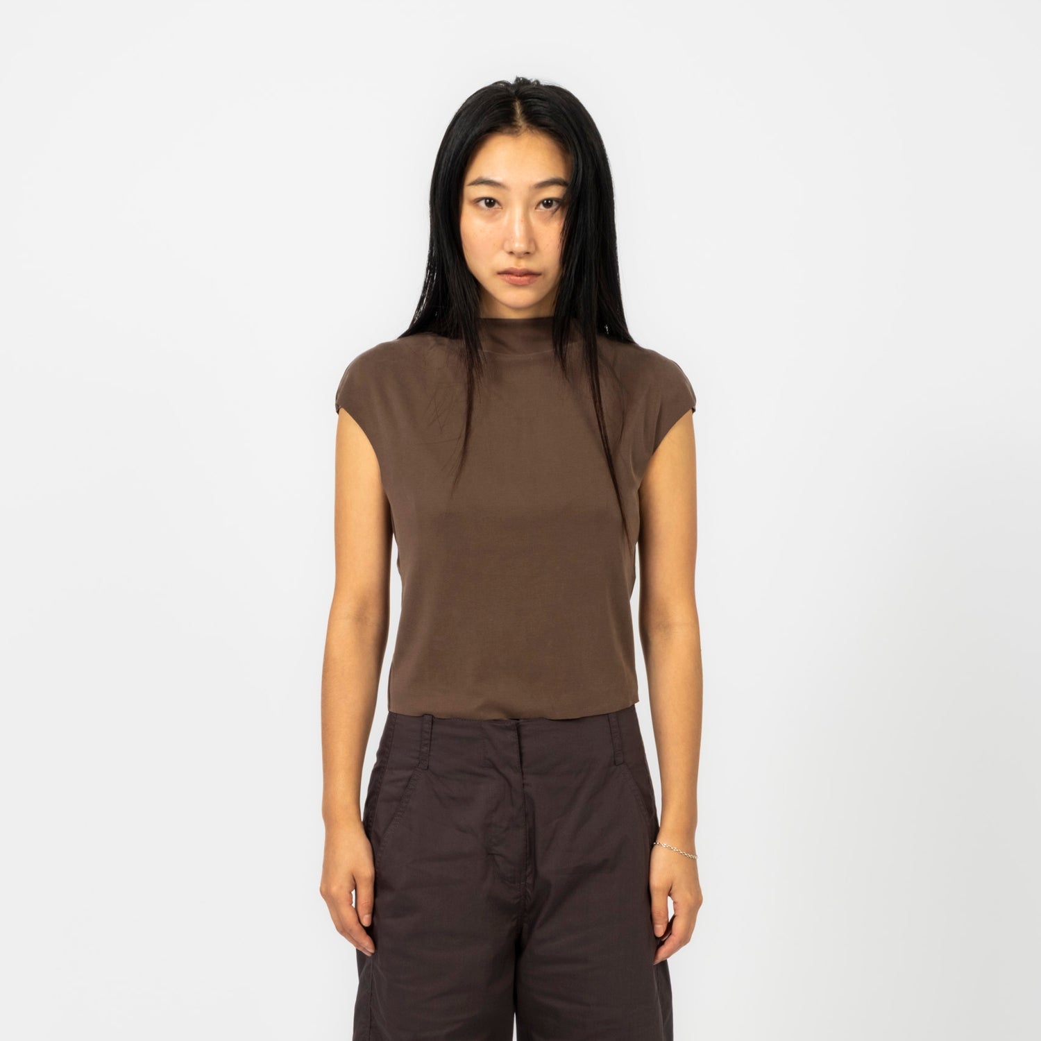 [AMOMENTO] JERSEY MOCK NECK TOP _ BROWN