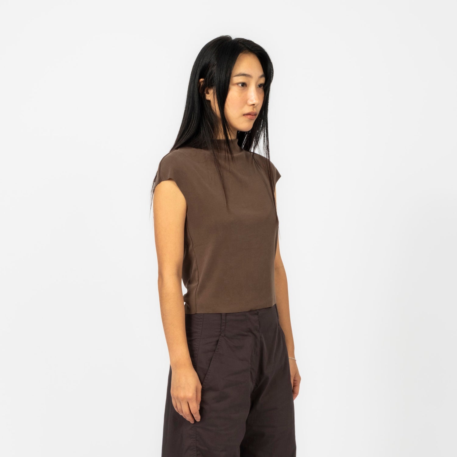 [AMOMENTO] JERSEY MOCK NECK TOP _ BROWN