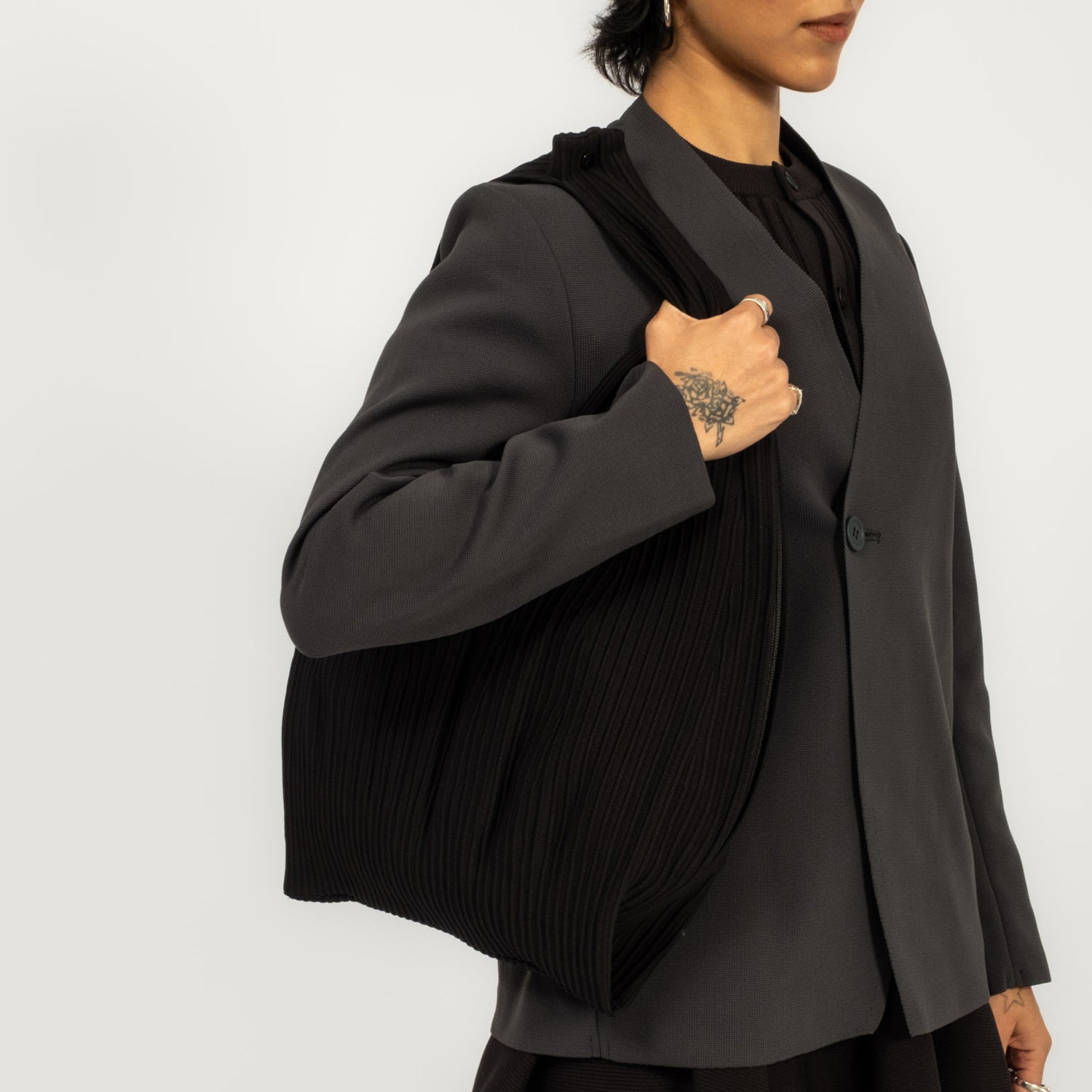 [CFCL] CF010AG173 HYPHA SHOULDER BAG _ BLACK
