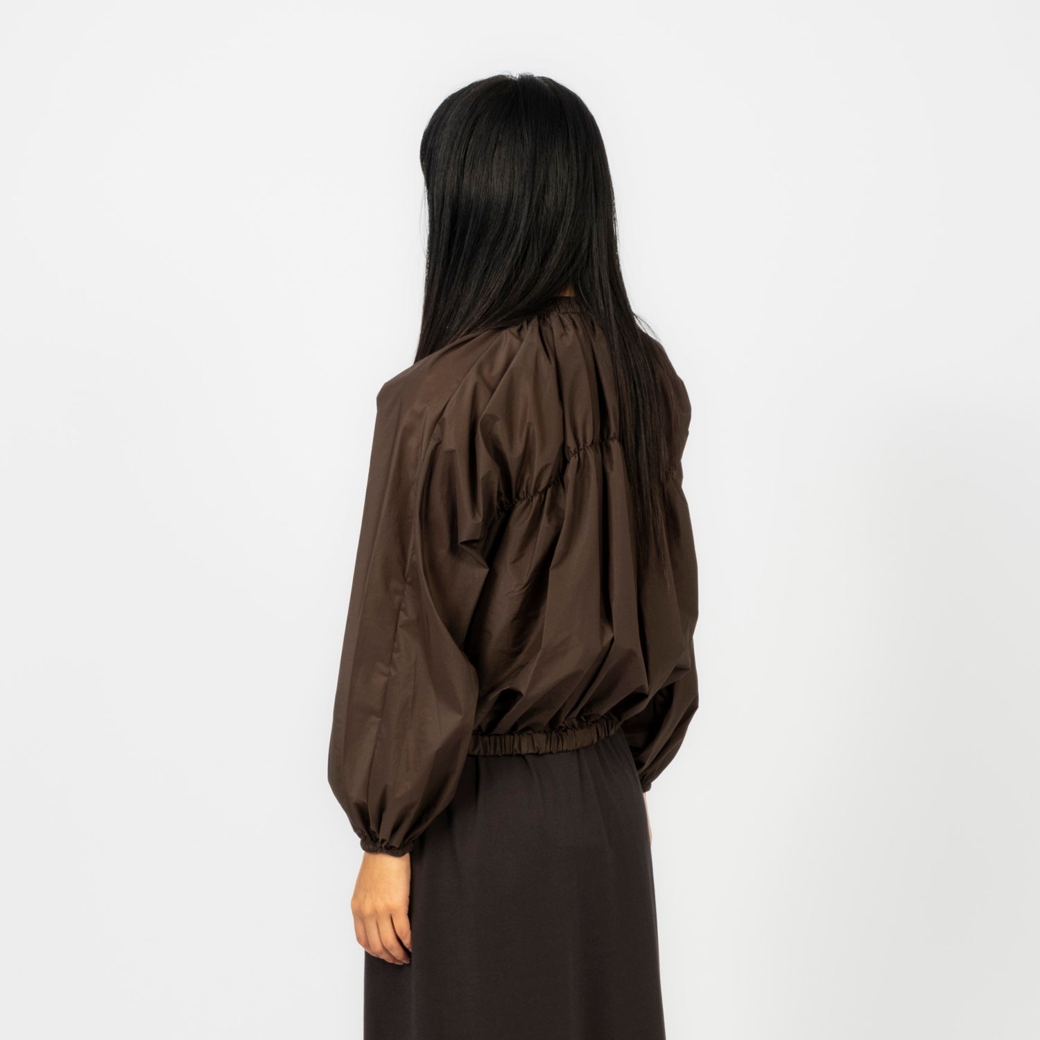 AMOMENTO] NYLON SHIRRING JUMPER _ BROWN