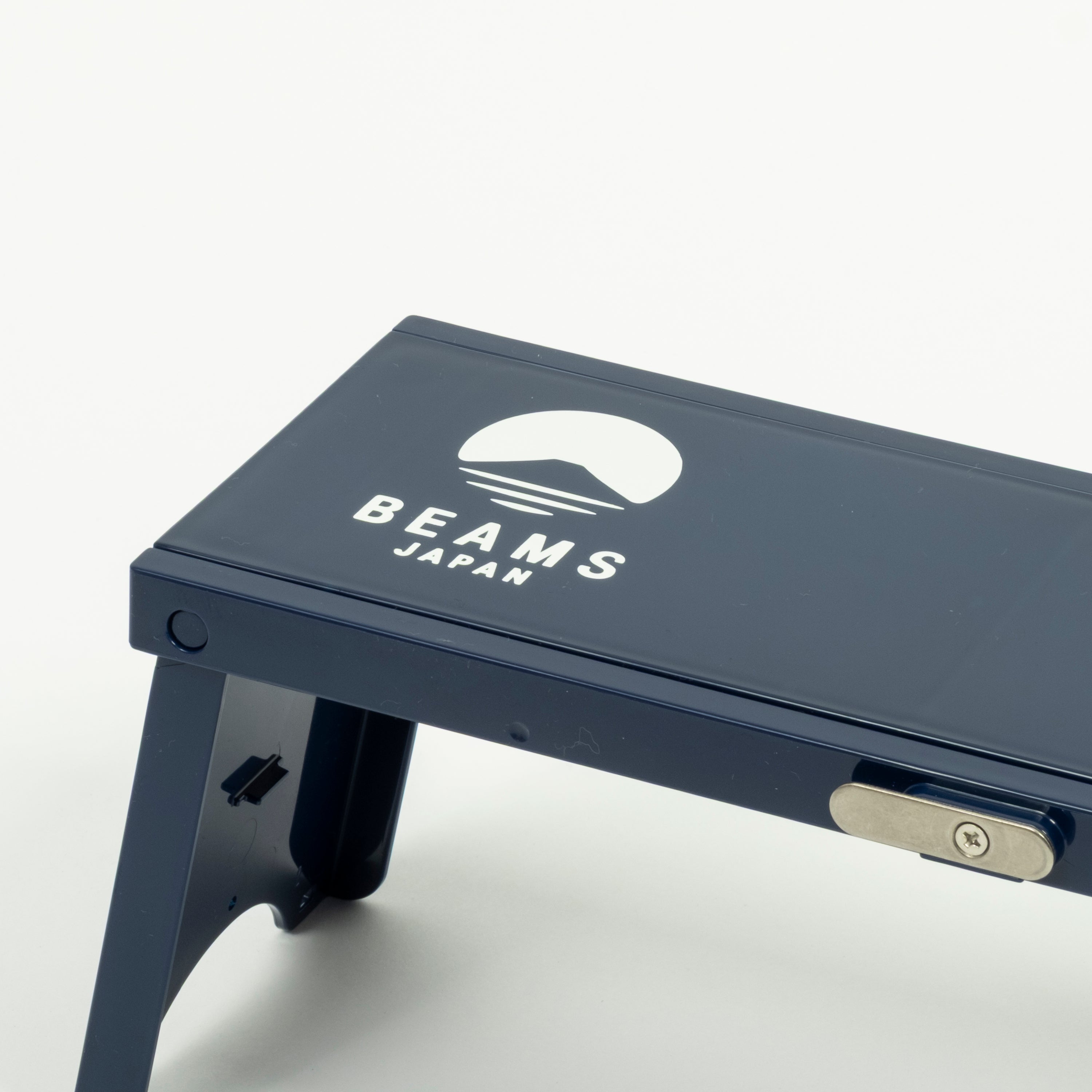 [BEAMS JAPAN x ISETO] FOLDING TABLE _ NAVY
