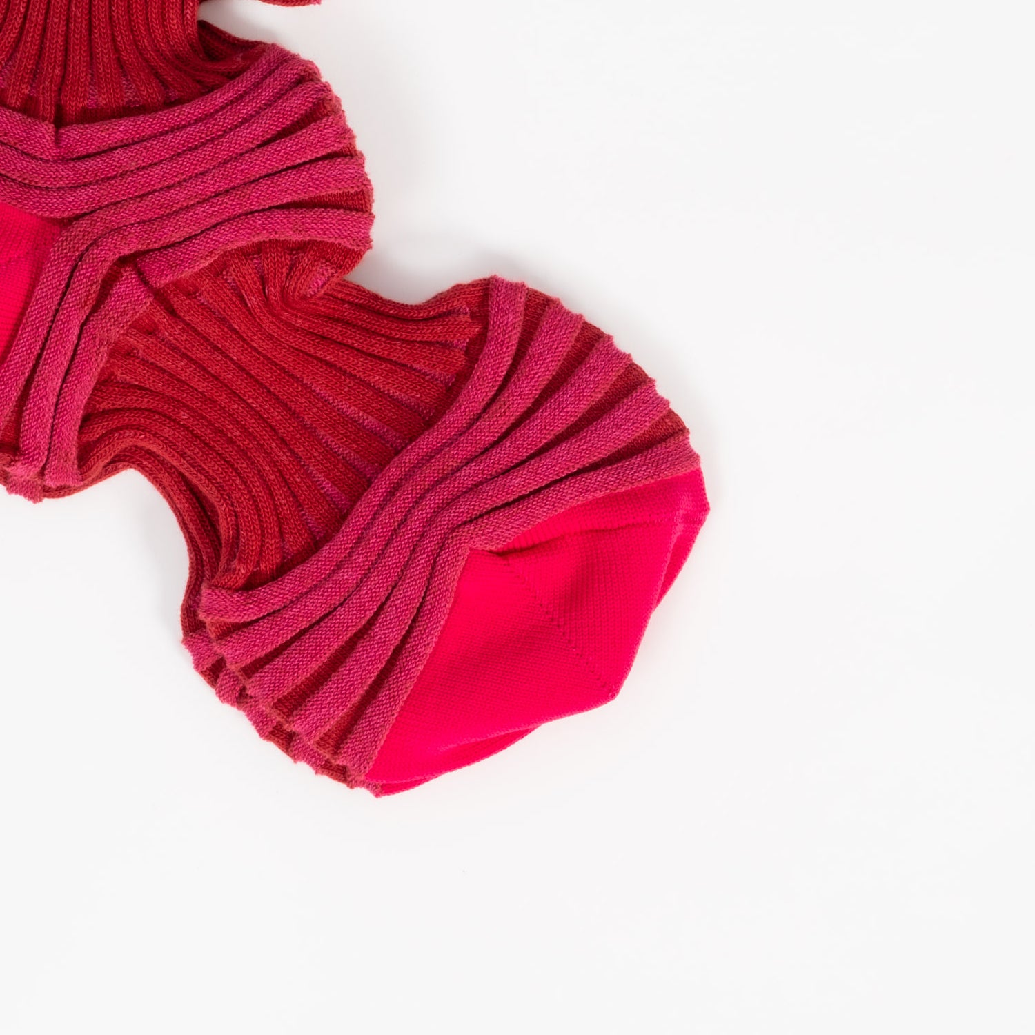 [CFCL] CF010AI013 GARTER RIB SOCKS _ VIVD PINK