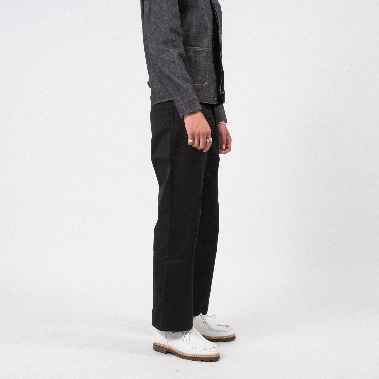 T.T] LOT.209 BUCKLE-BACKED TROUSERS _ BLACK