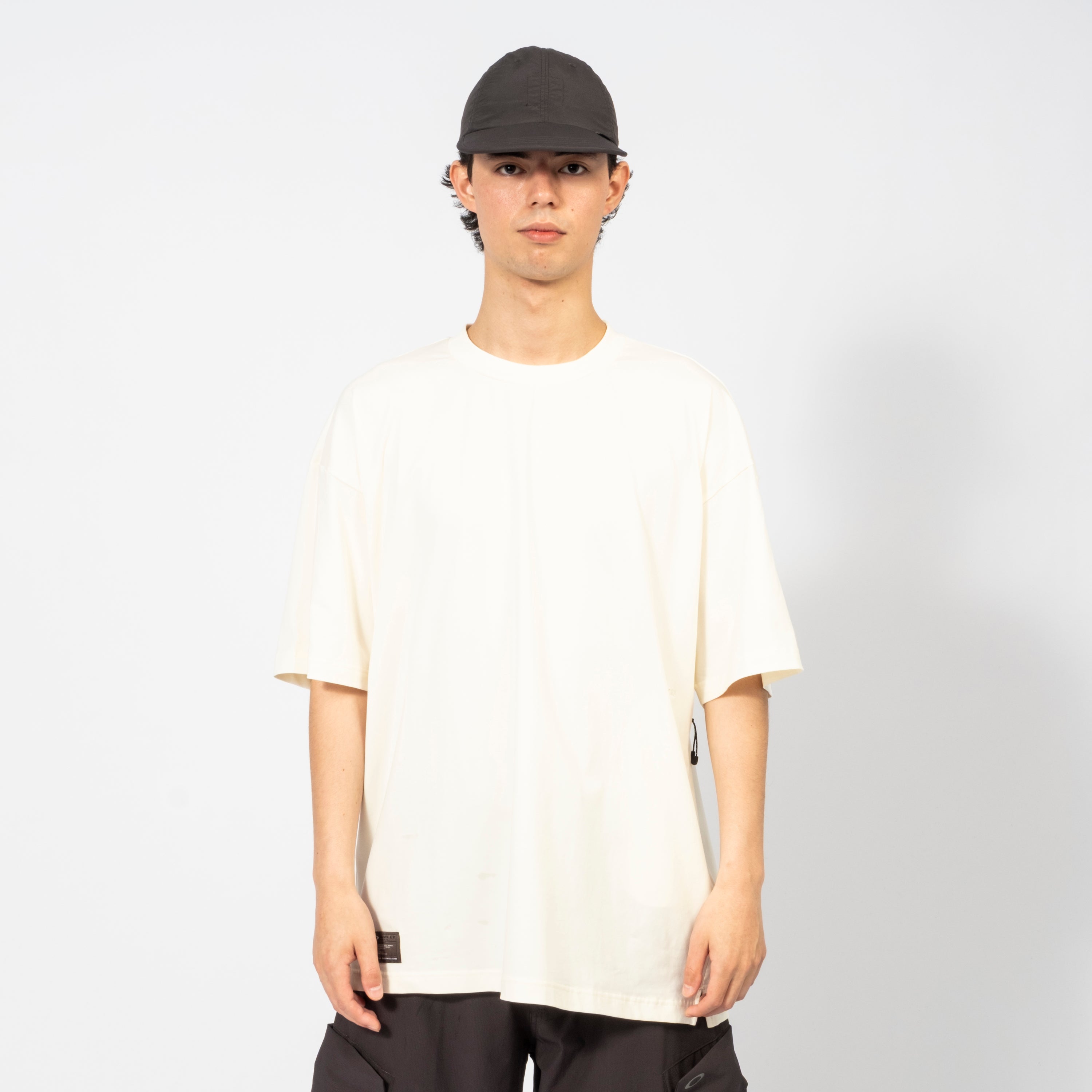 [OAKLEY] FGL UNION POCKET TEE 5.0 _ CERAMIC WHITE