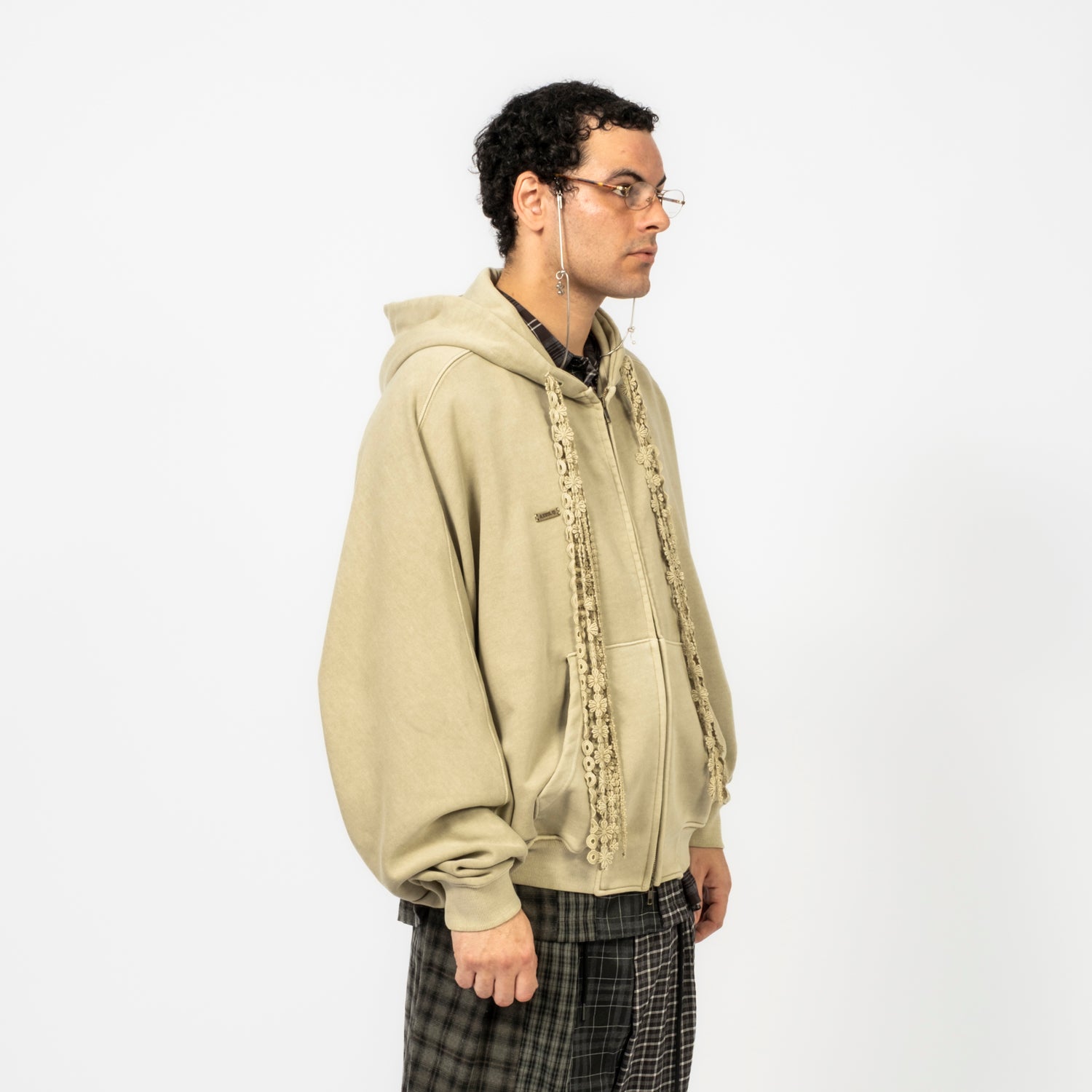 [AJOBYAJO] LACED MULTI-DRAWSTRING ZIP- UP HOODIE _ BEIGE