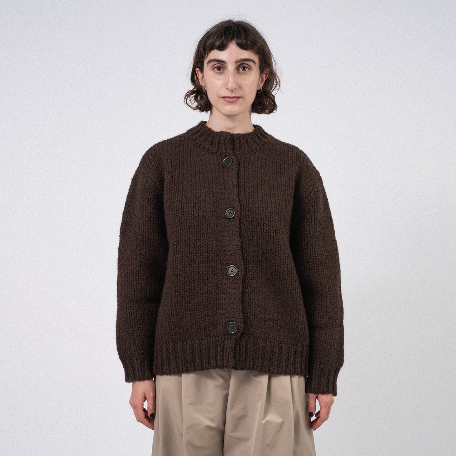 [AMOMENTO] HAND KNITTED CARDIGAN _ DARK BROWN