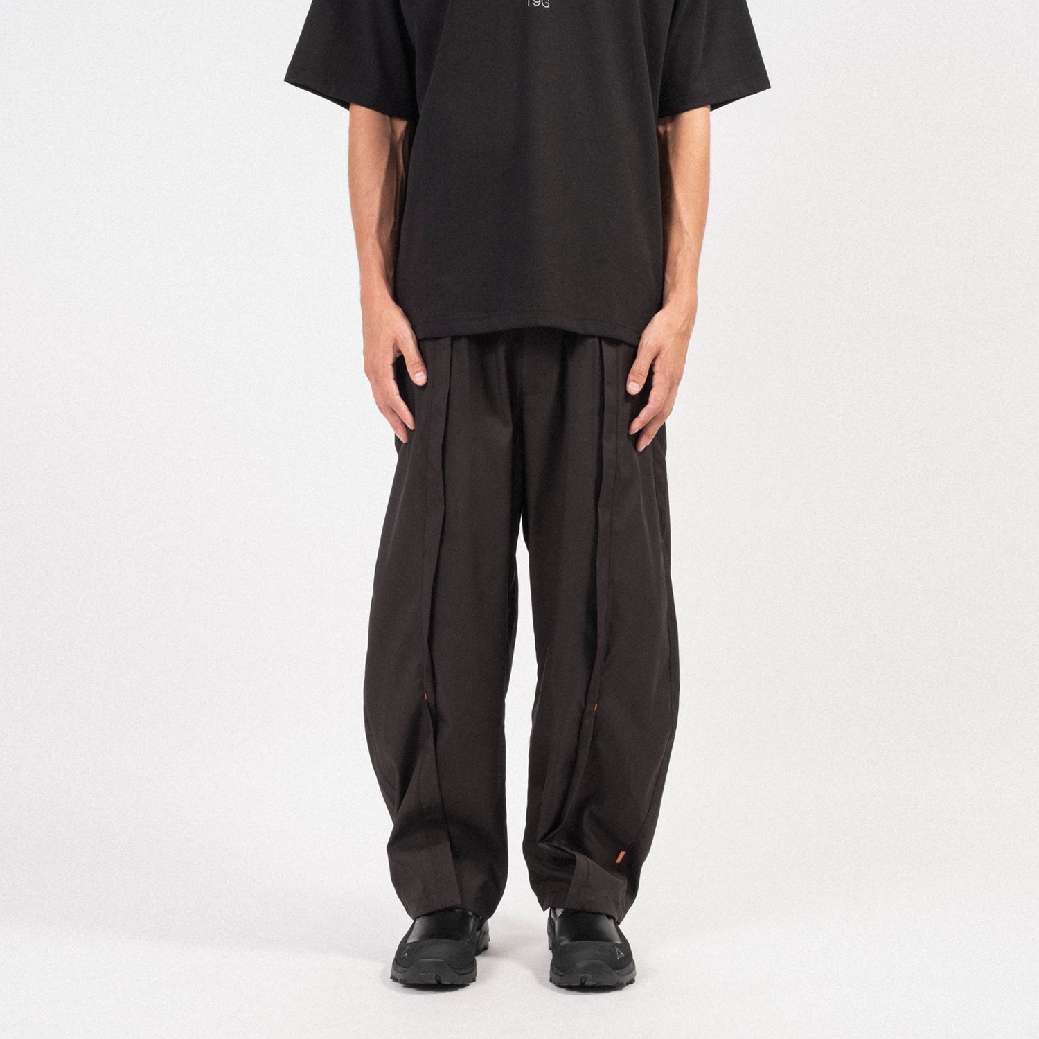 [GOOPiMADE] “RMX-P01” SOFTBOX TAILORED TROUSERS _ SHADOW