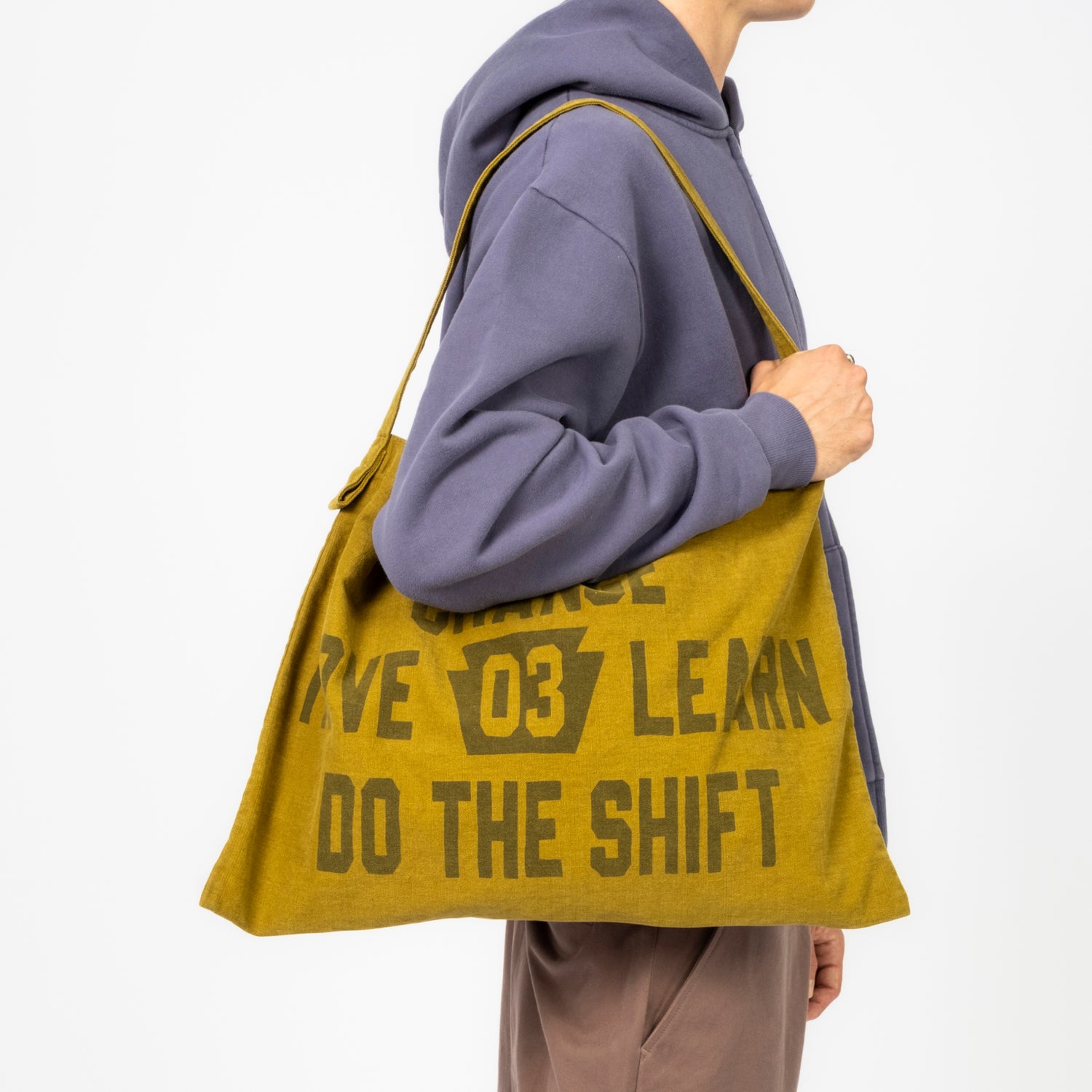 [COLLECT PIECES] CML MESSENGER BAG _ OLIVE GREEN