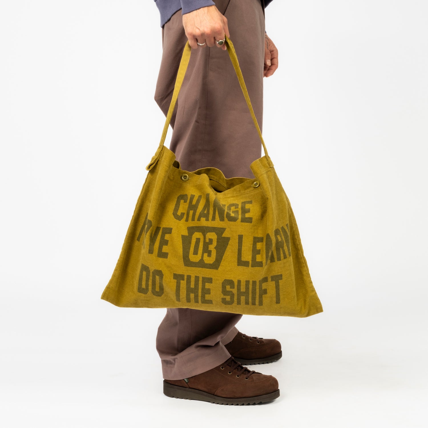 [COLLECT PIECES] CML MESSENGER BAG _ OLIVE GREEN