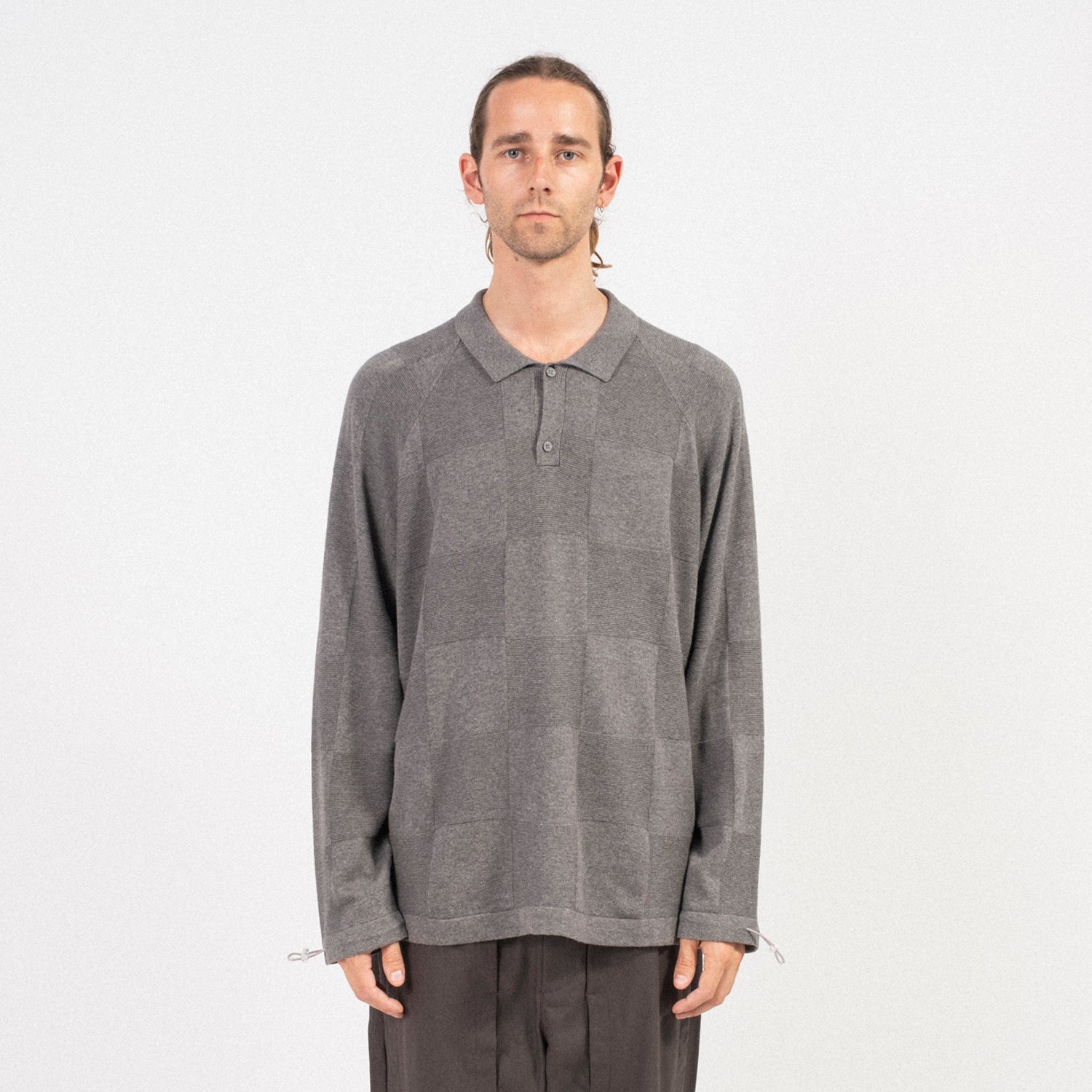 [GOOPiMADE x AES] “G.A.T-01K” CHECKERBOARD KNIT POLO SHIRT _ GREY