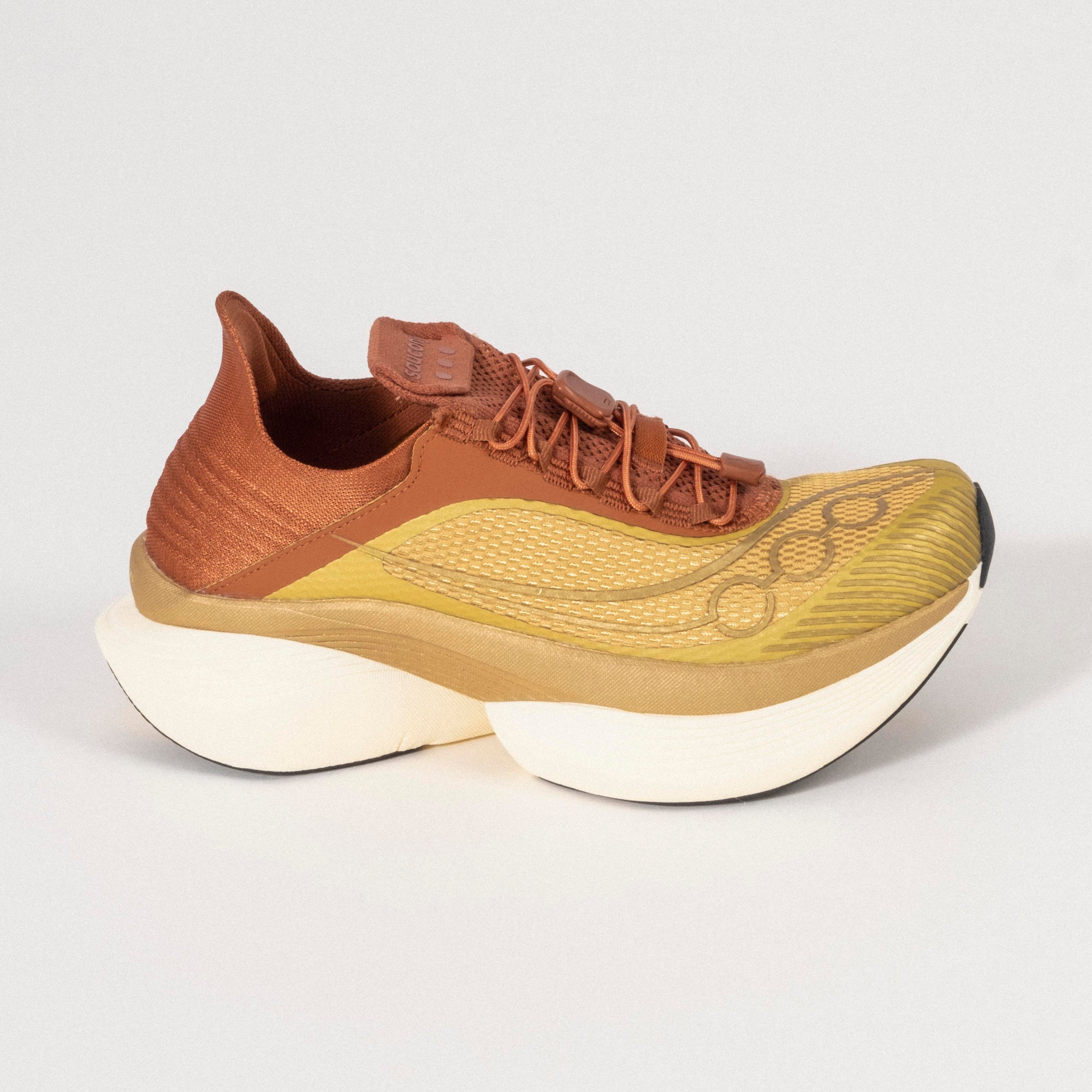 [SAUCONY SILO] ENDORPHIN ELITE 2 S _ GOLD/ADOBE