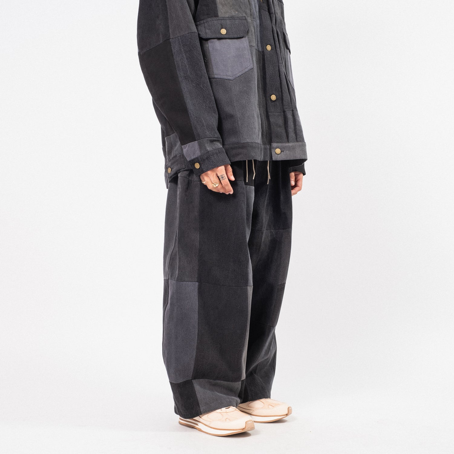 [SILLAGE] CIRCULAR PANTS BLACK DENIM _ EIGHT