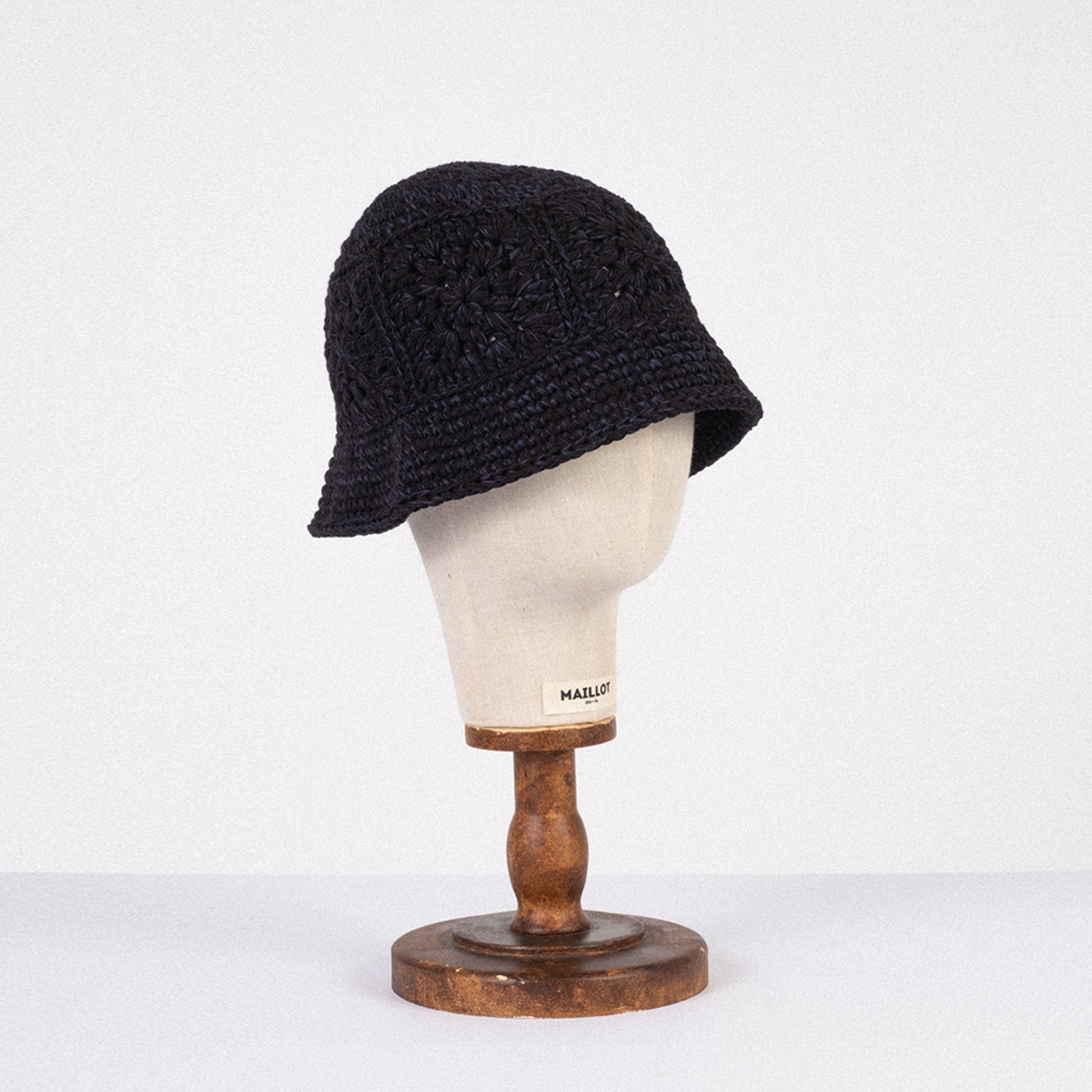 [NINE TAILOR] ARISTATA HAT _ BLACK X NAVY