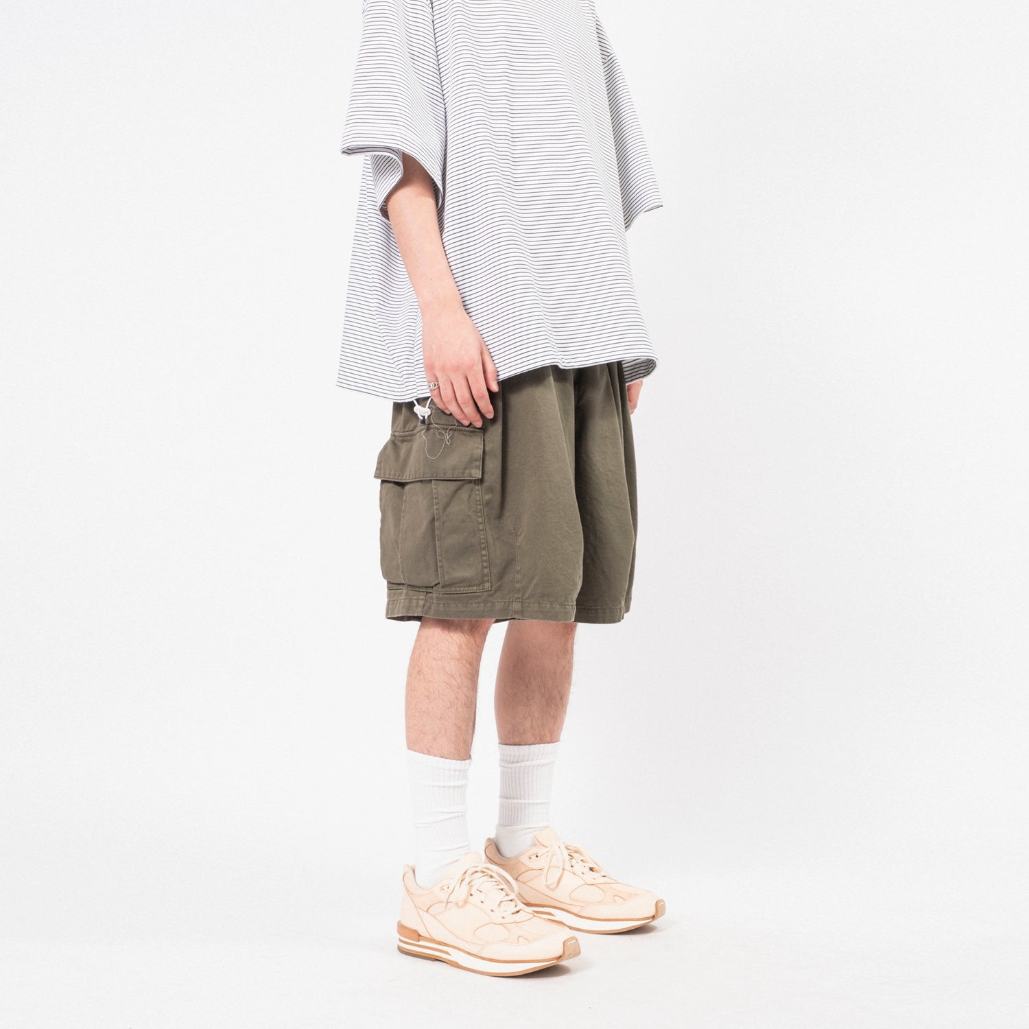 [IS-NESS] BALLOON EZ CARGO SHORTS _ KHAKI