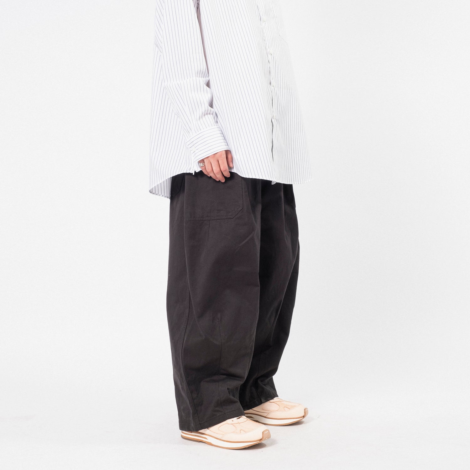 [IS-NESS] BALLOON BAKER PANTS _ BLACK