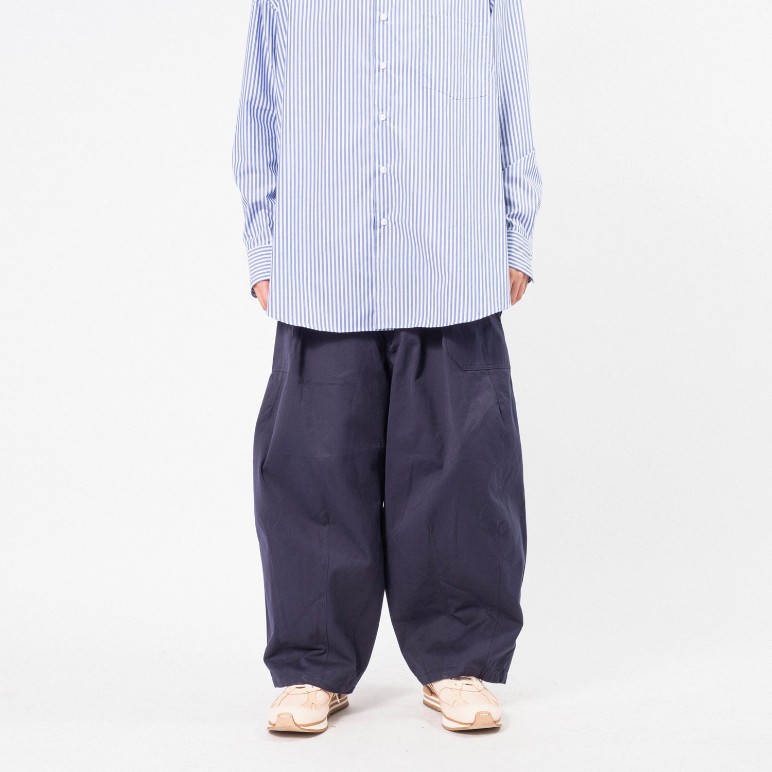 [IS-NESS] BALLOON BAKER PANTS _ NAVY