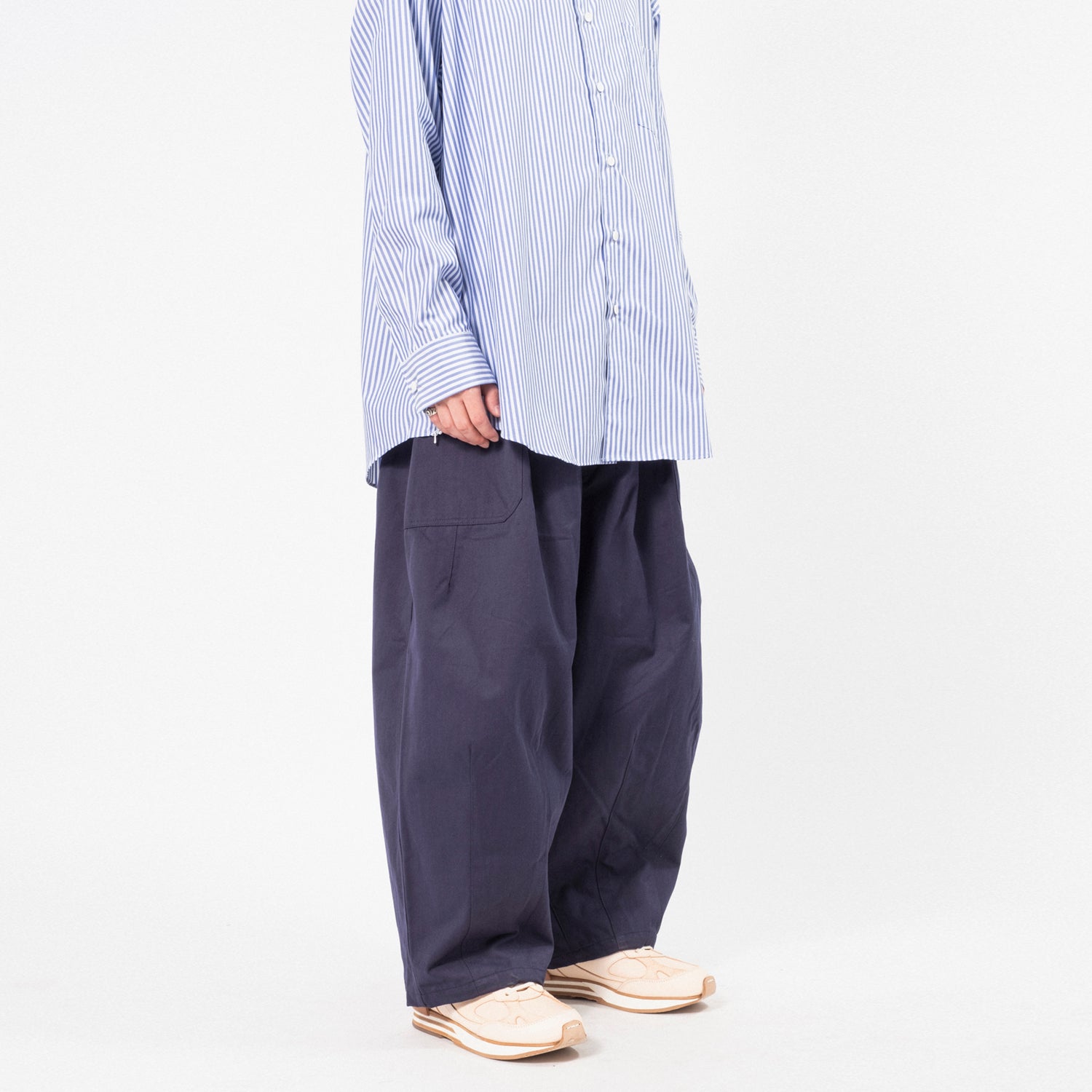 [IS-NESS] BALLOON BAKER PANTS _ NAVY