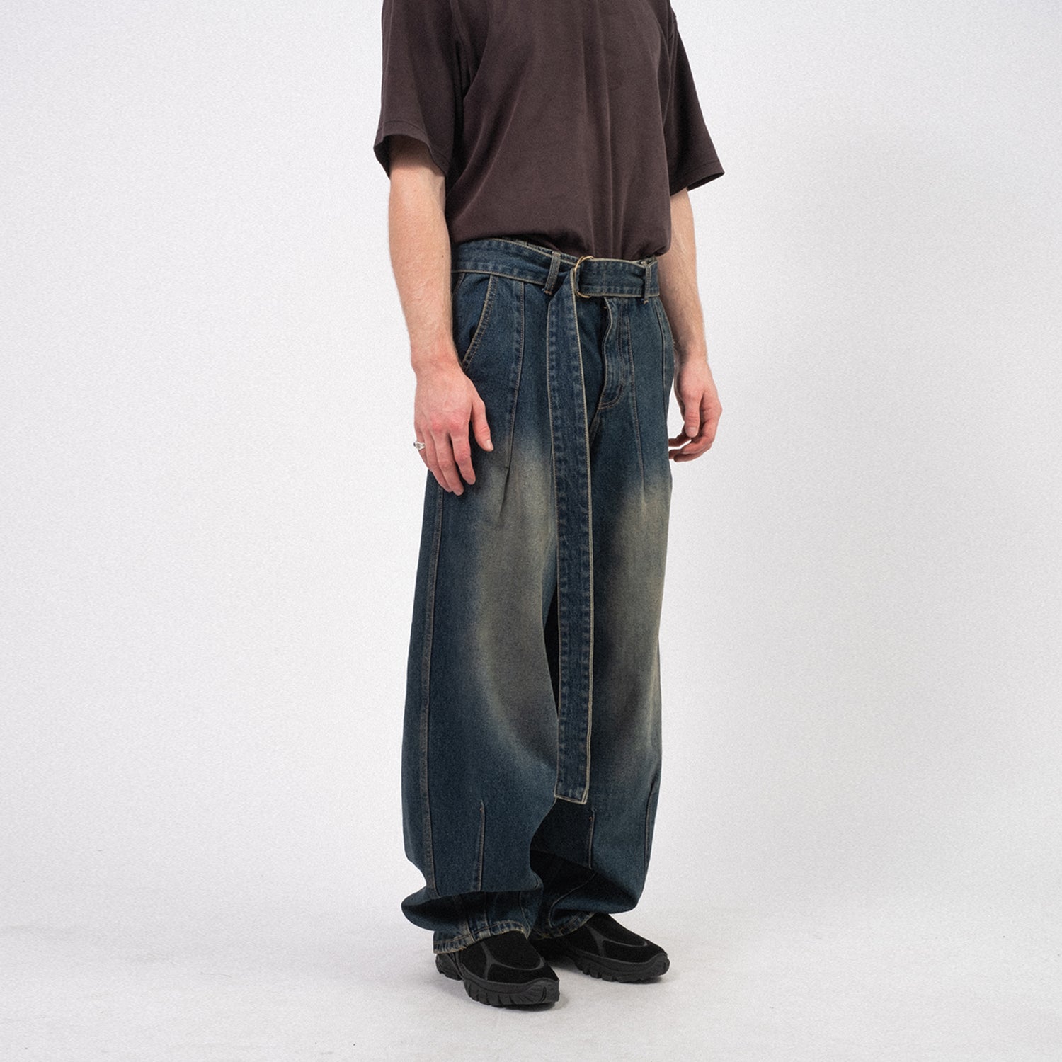 [AJOBYAJO] OVERSIZED WASHED DENIM PANTS _ NAVY