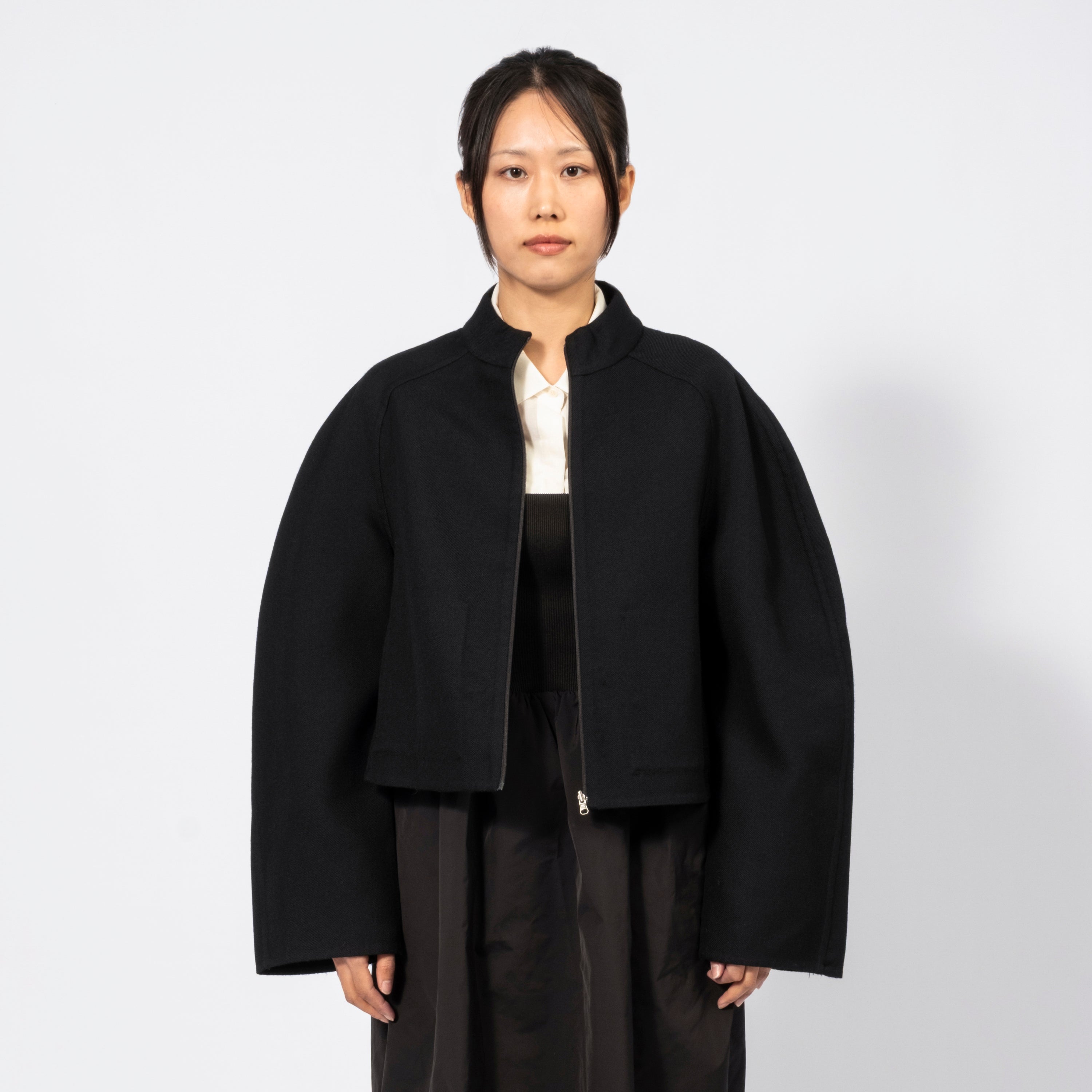 [AMOMENTO WOMEN] HANDMADE RAGLAN CROP JACKET _ BLACK