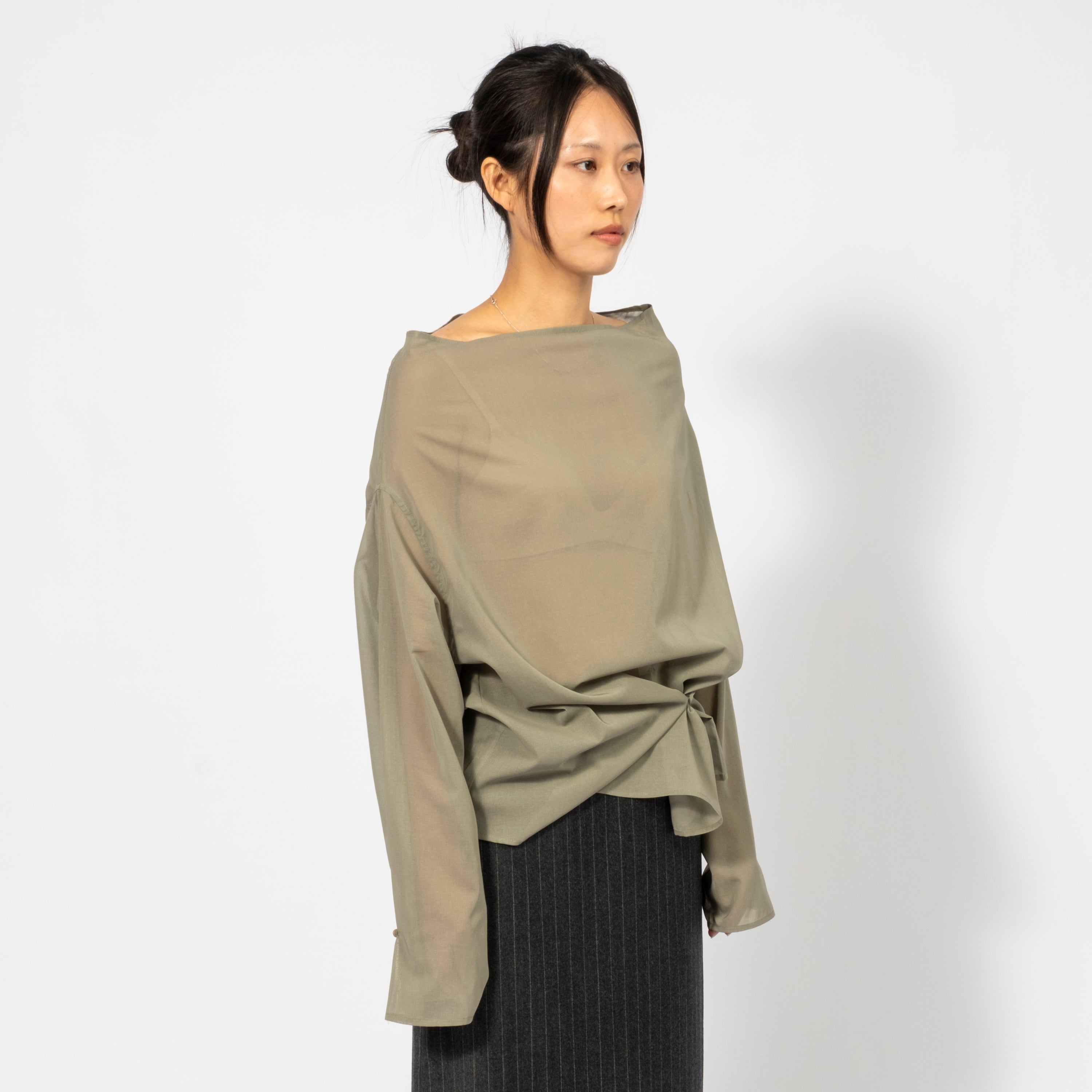 [AMOMENTO WOMEN] MOCK NECK TWO WAY BLOUSE _ GREY
