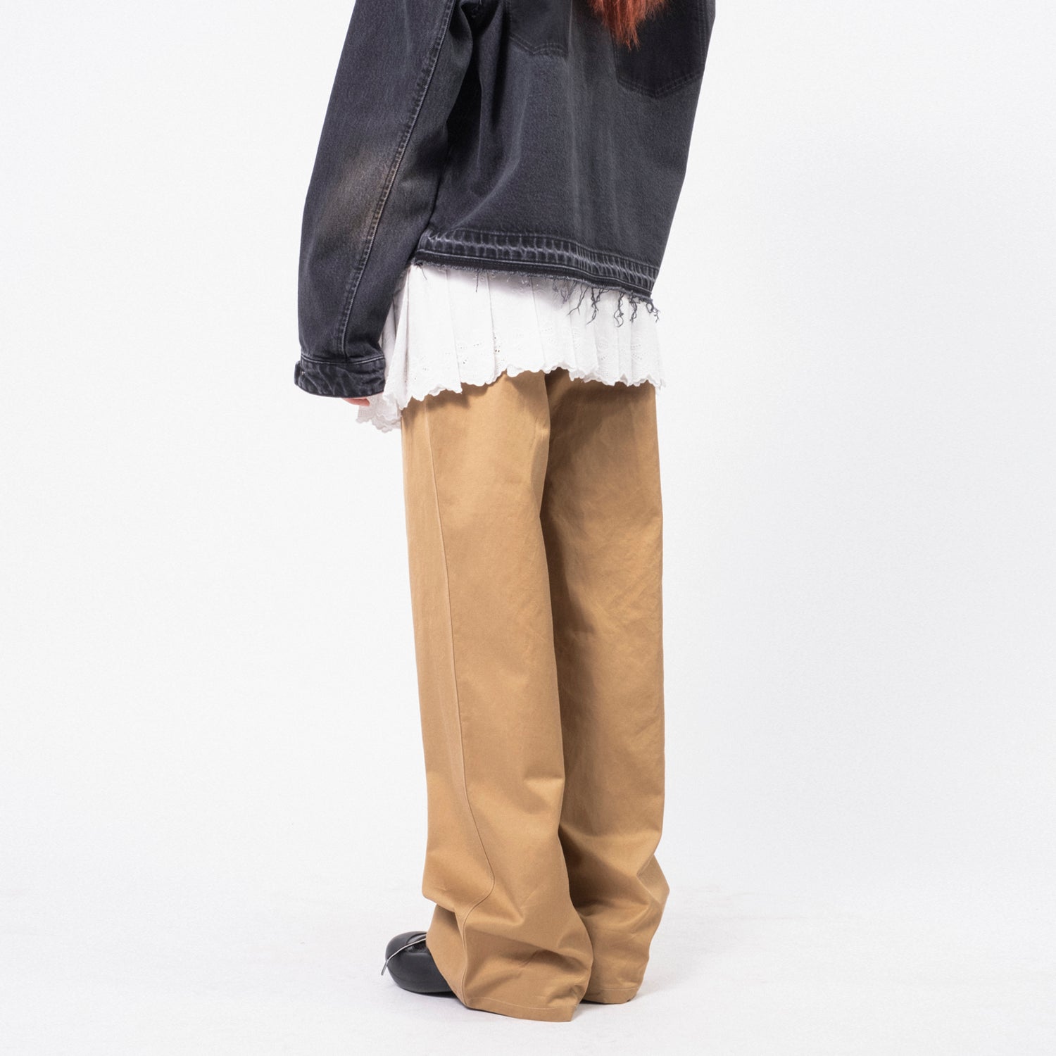 パンツ [ANDERSSON BELL] LACE PLEATS SKIRT PANTS : Beige LACE PLEATS SKIRT PANTS apa798w(BEIGE) – Andersson Bell