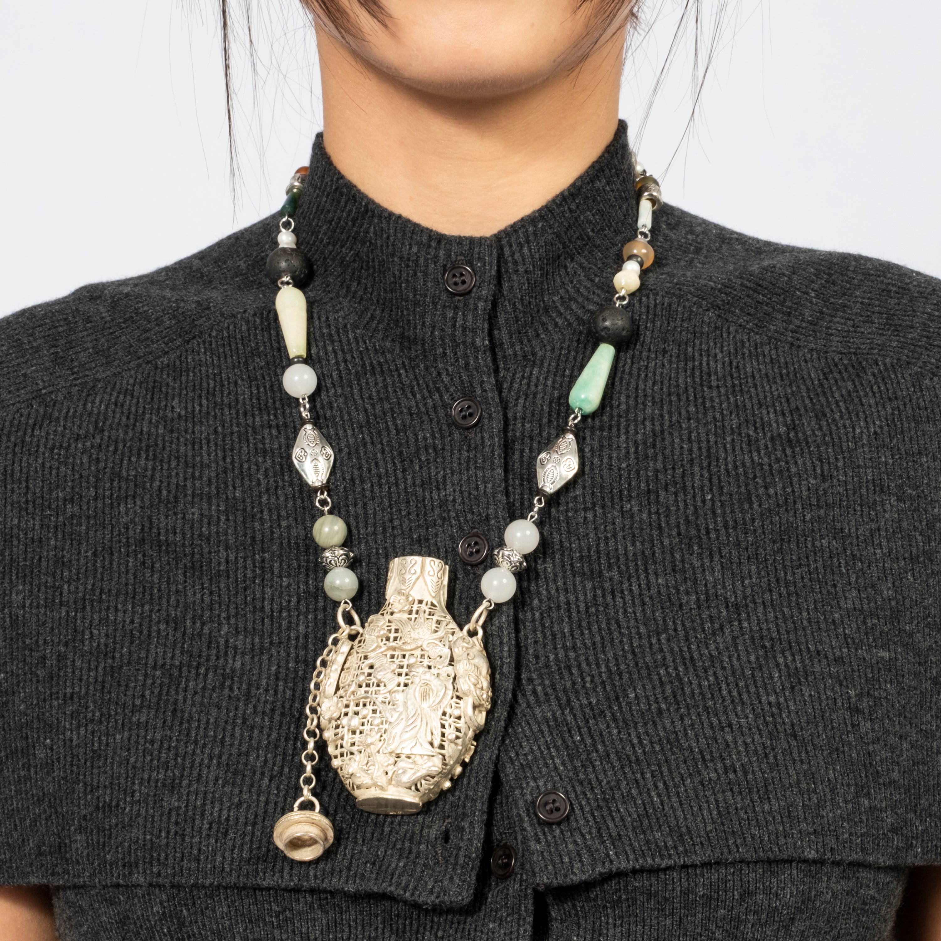 [52HZ LAB] VASE NECKLACE