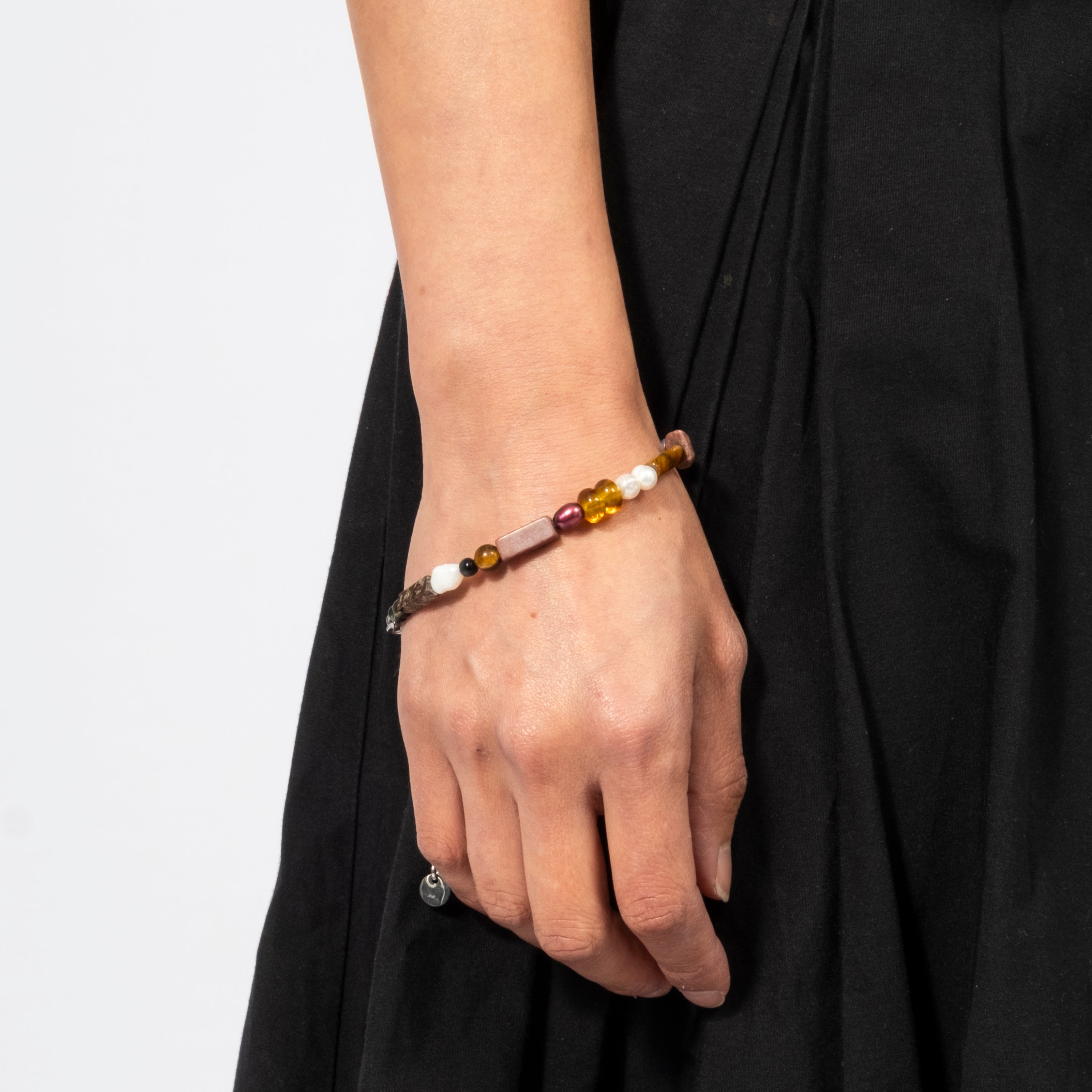 [52HZ LAB] JUJUBE BRACELET