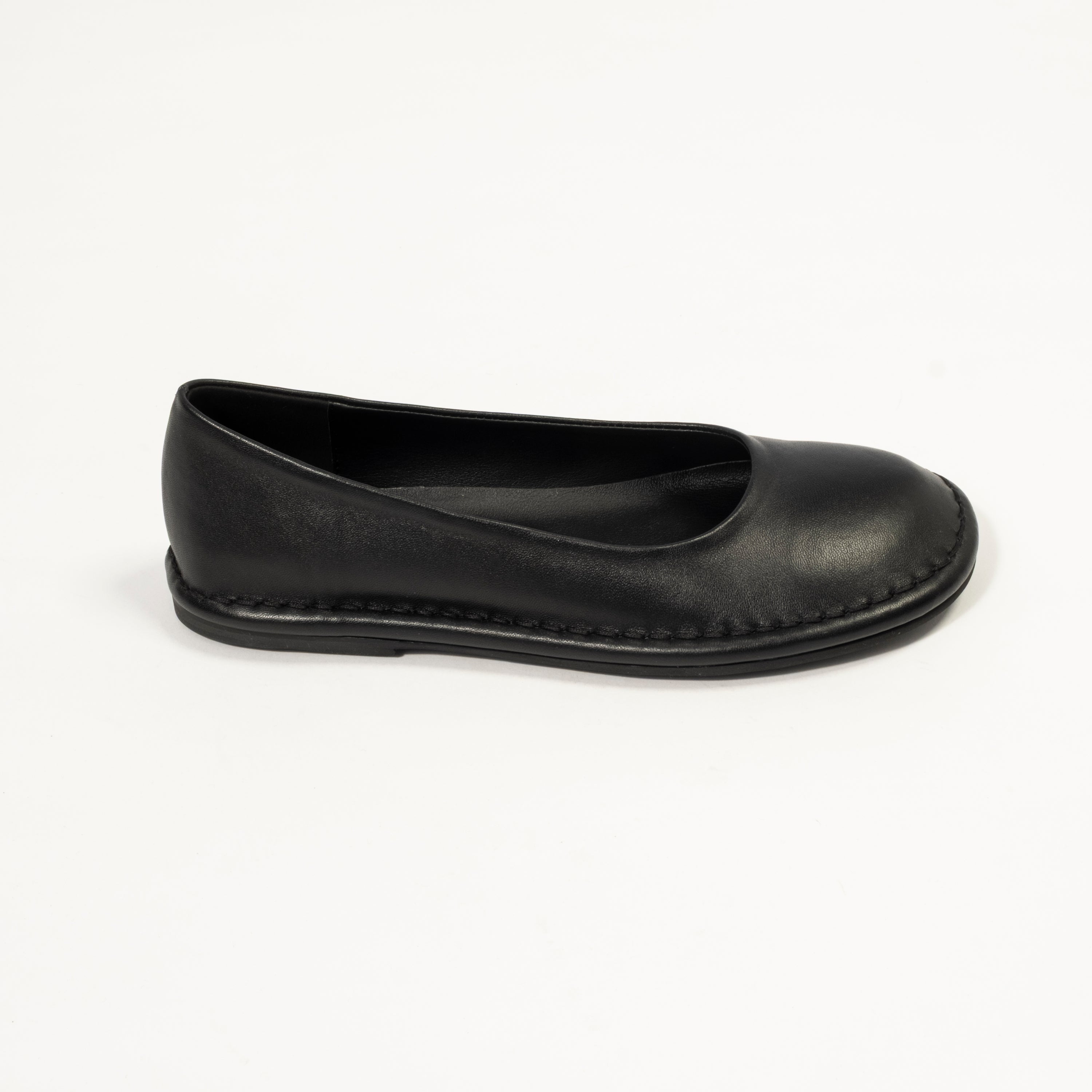 [AMOMENTO WOMEN] ROUNDED FLATS _ BLACK