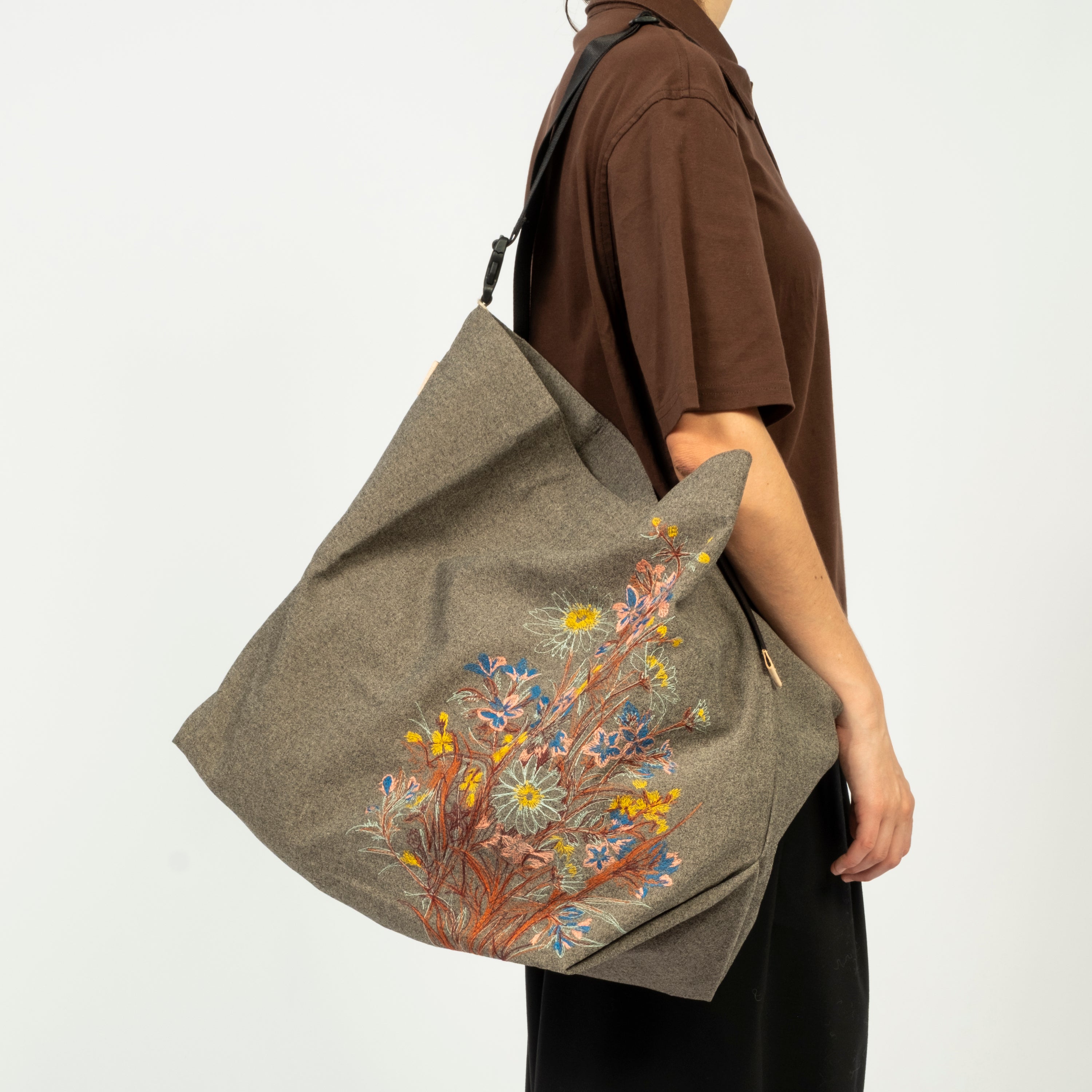 [NINE TAILOR] N-1521 TARTARIAN BAG _ BLACK