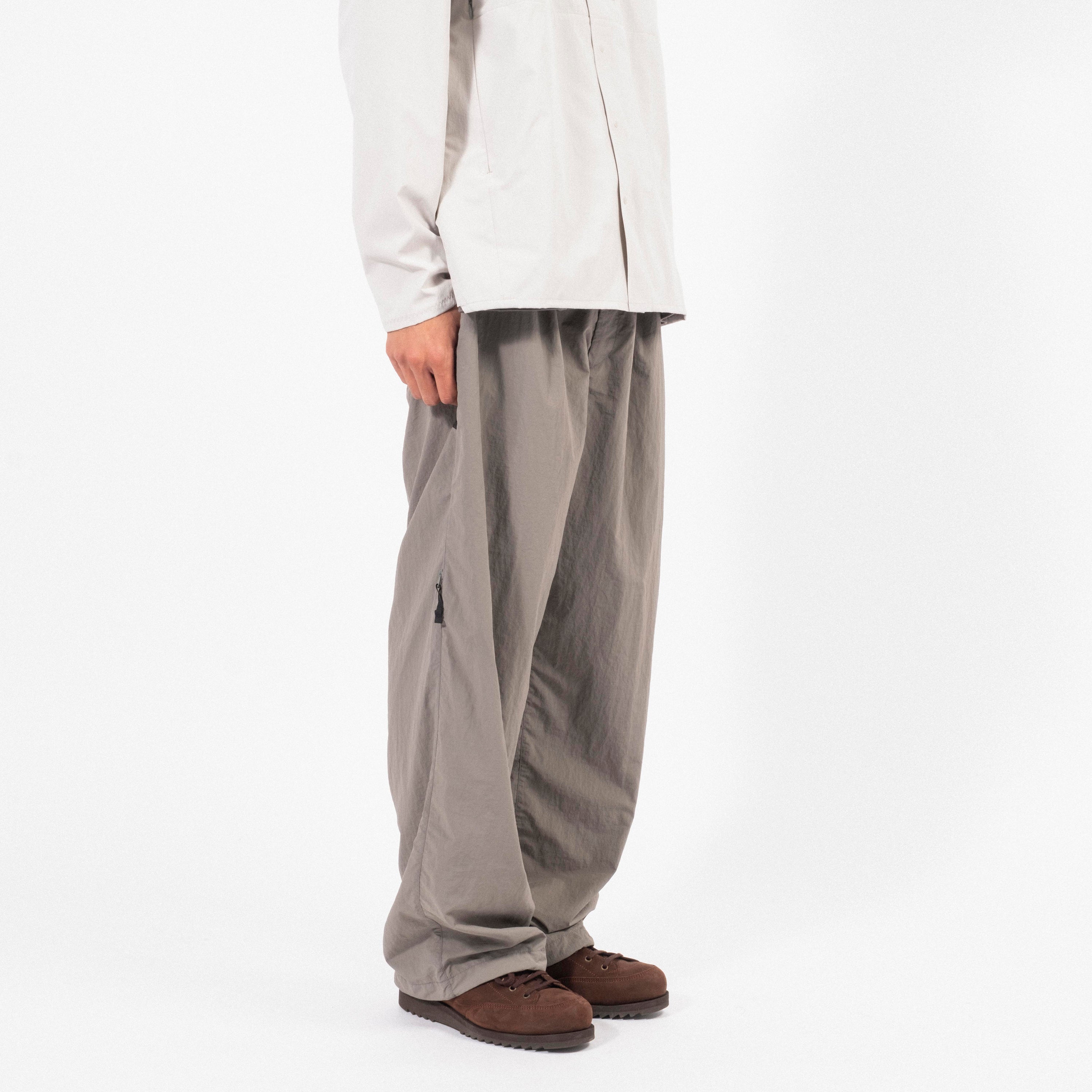 [SNOW PEAK] NYLON TUSSAH UTILITY STORAGE PANTS _ LIGHT OLIVE
