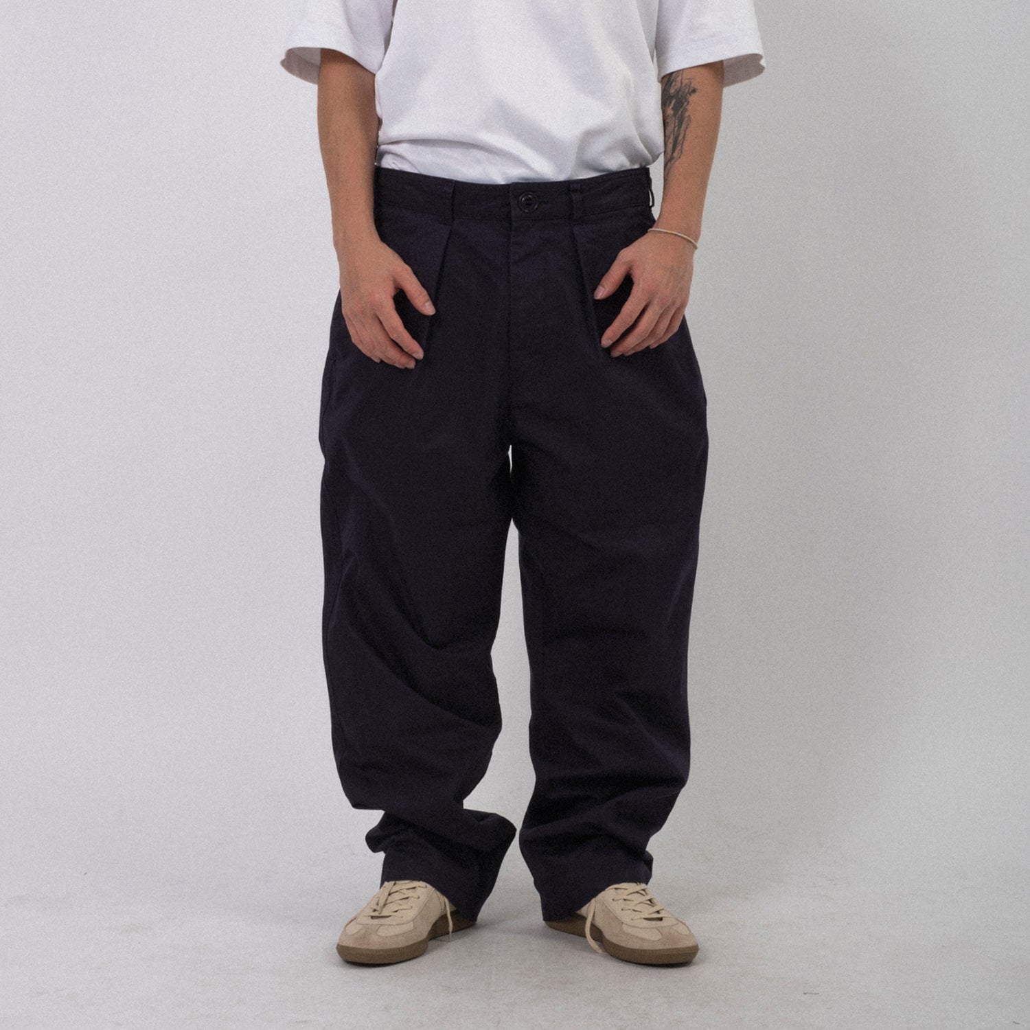 [NEITHERS] PHOTOGRAPHER PANTS _ NAVY