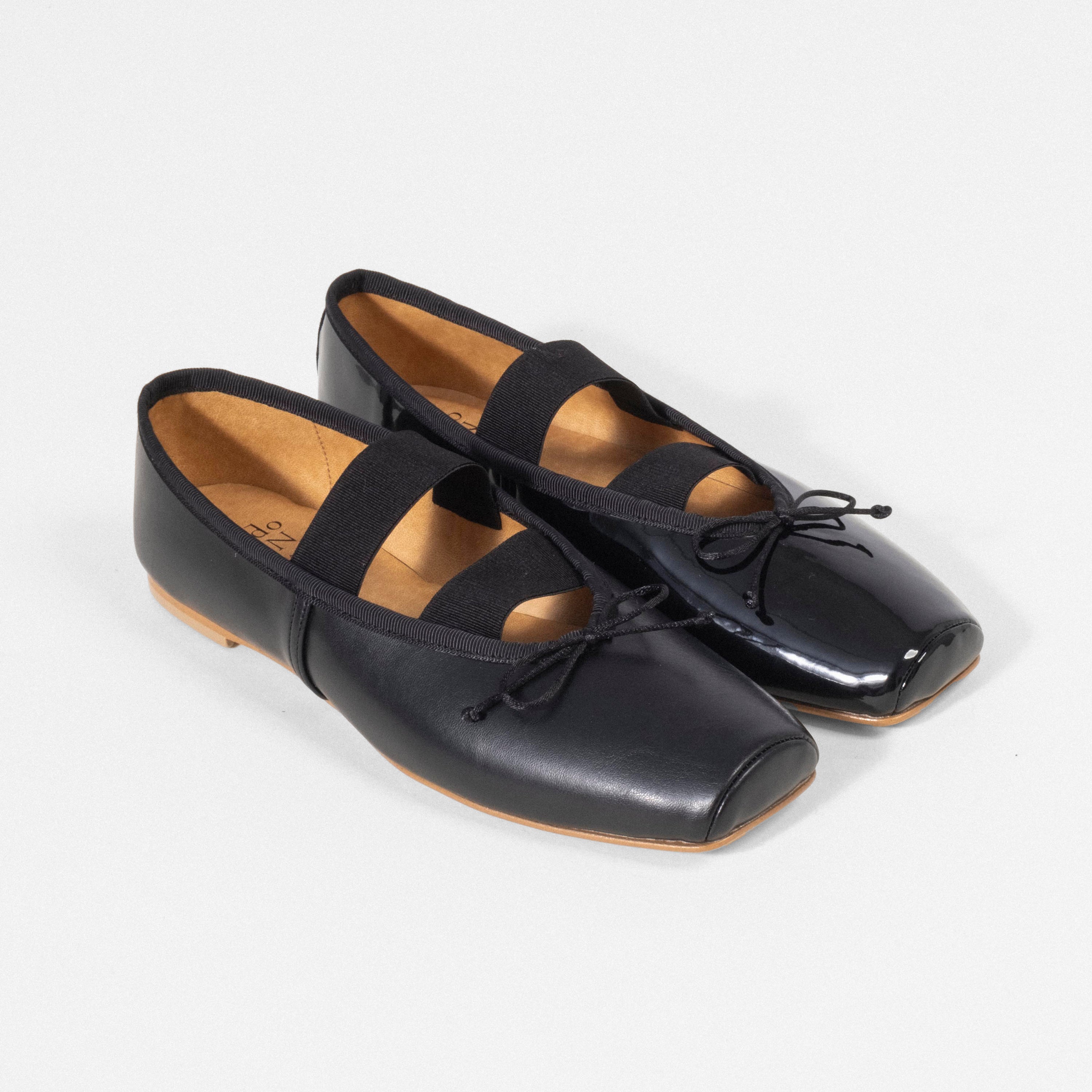 [RHODOLIRION] QT1115 MATERIAL COMBINATION BALLET SHOES _ B-BLACK