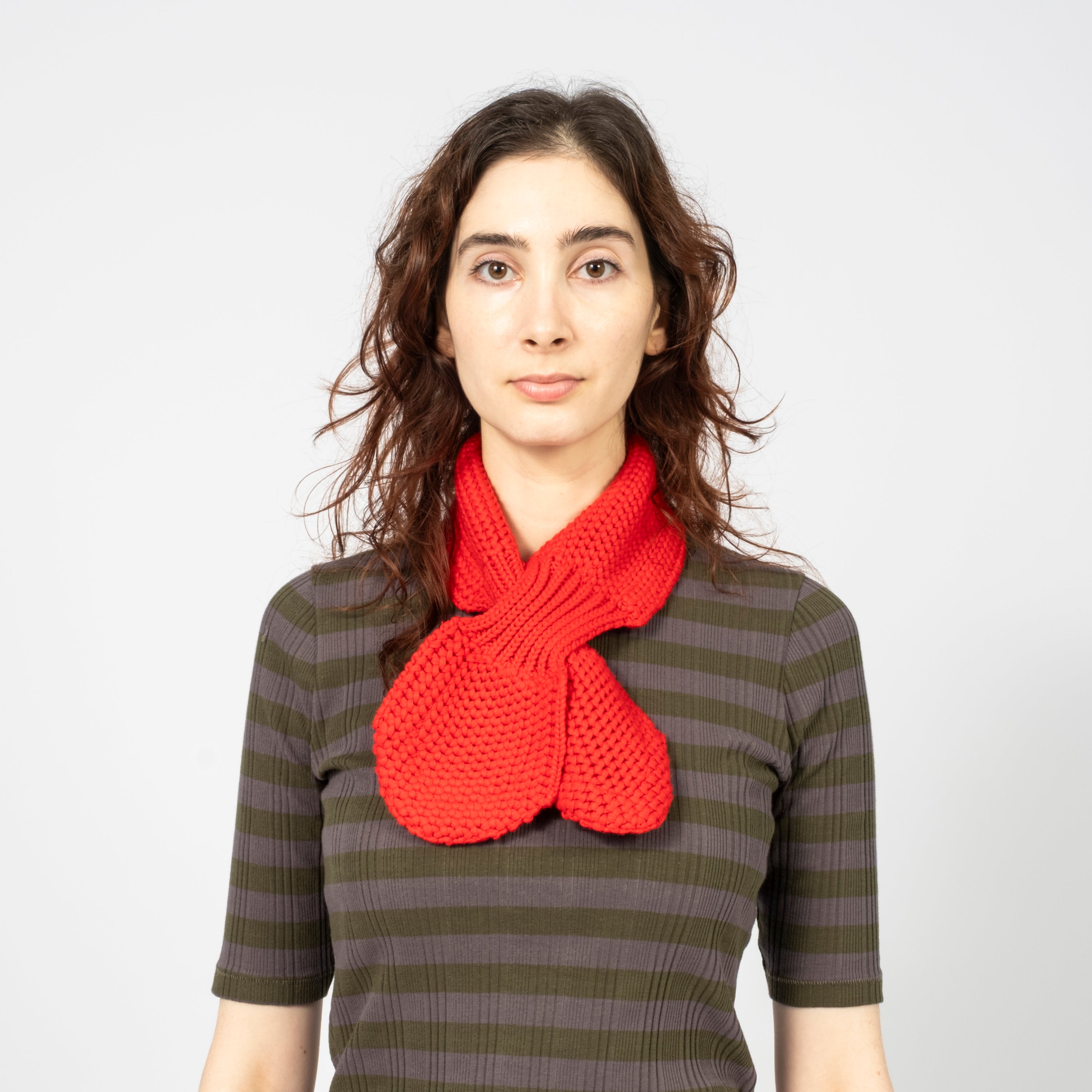 [YMC] SLOTTED SCARF _ RED