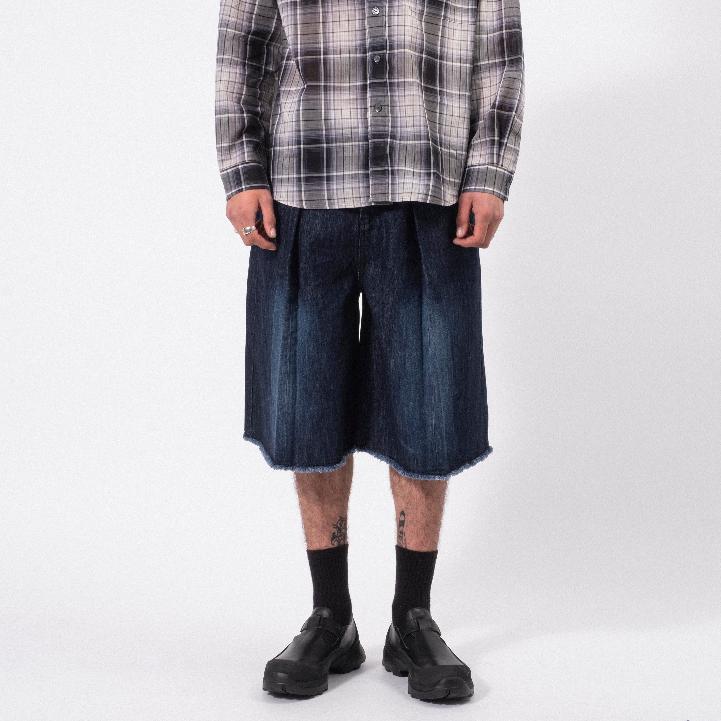 [999HUMANITY] CUTTING EDGE BURMUDA PANTS _ INDIGO ONE WASH