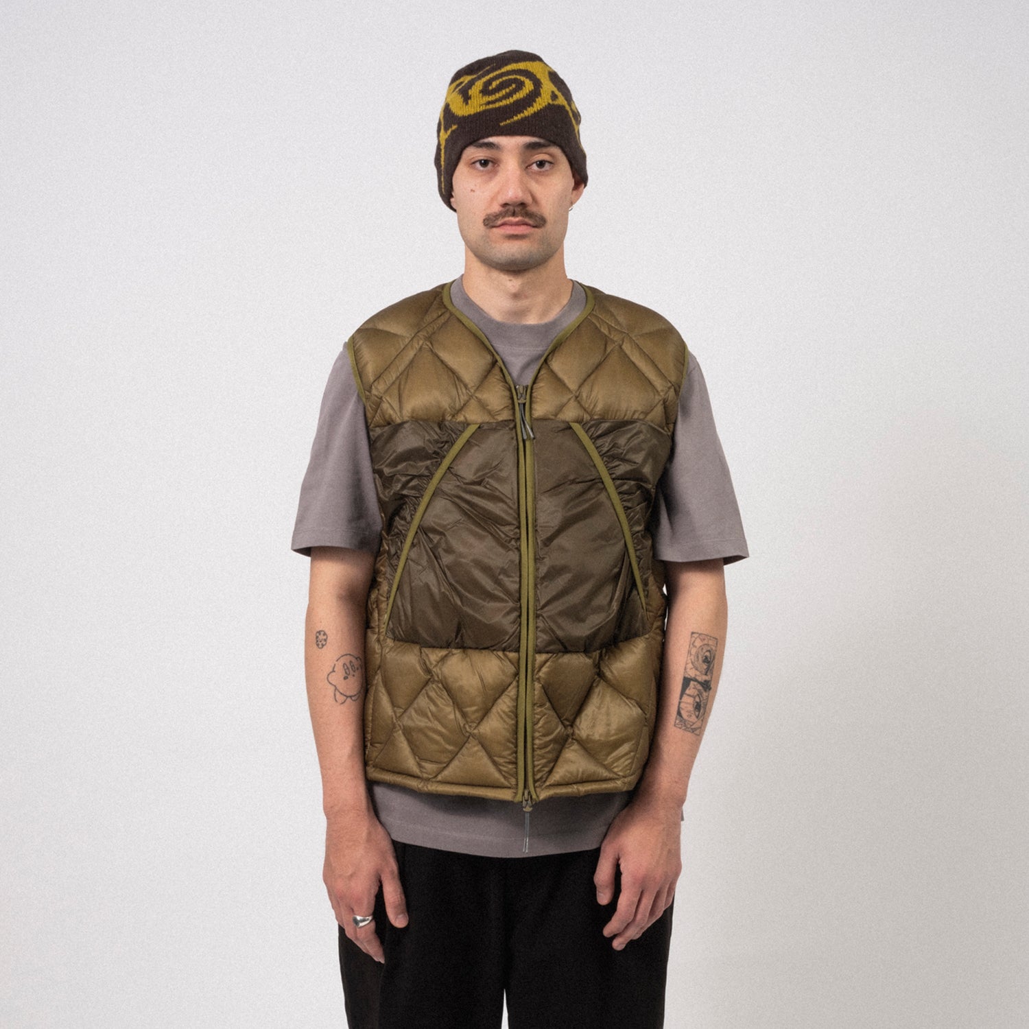 [ROA] LIGHT DOWN VEST _ OLIVE BRANCH