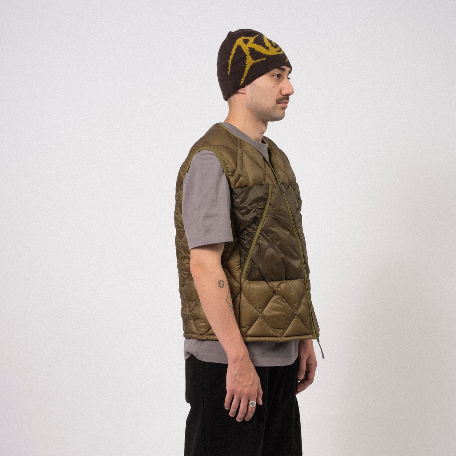 [ROA] LIGHT DOWN VEST _ OLIVE BRANCH