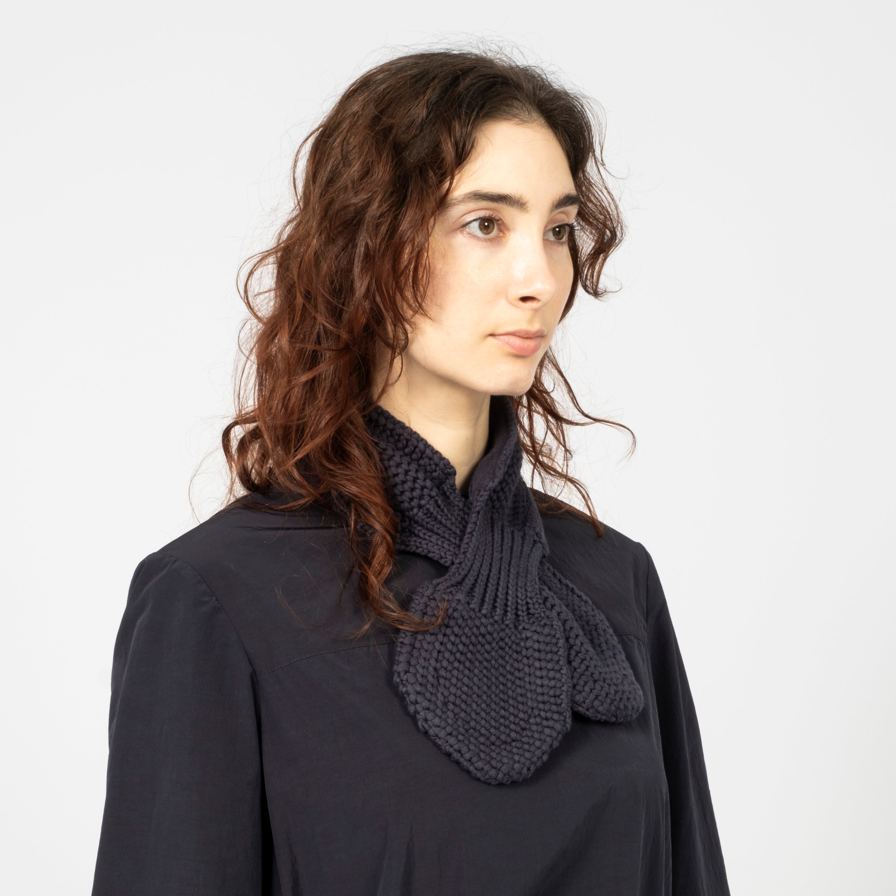 [YMC] SLOTTED SCARF _ NAVY