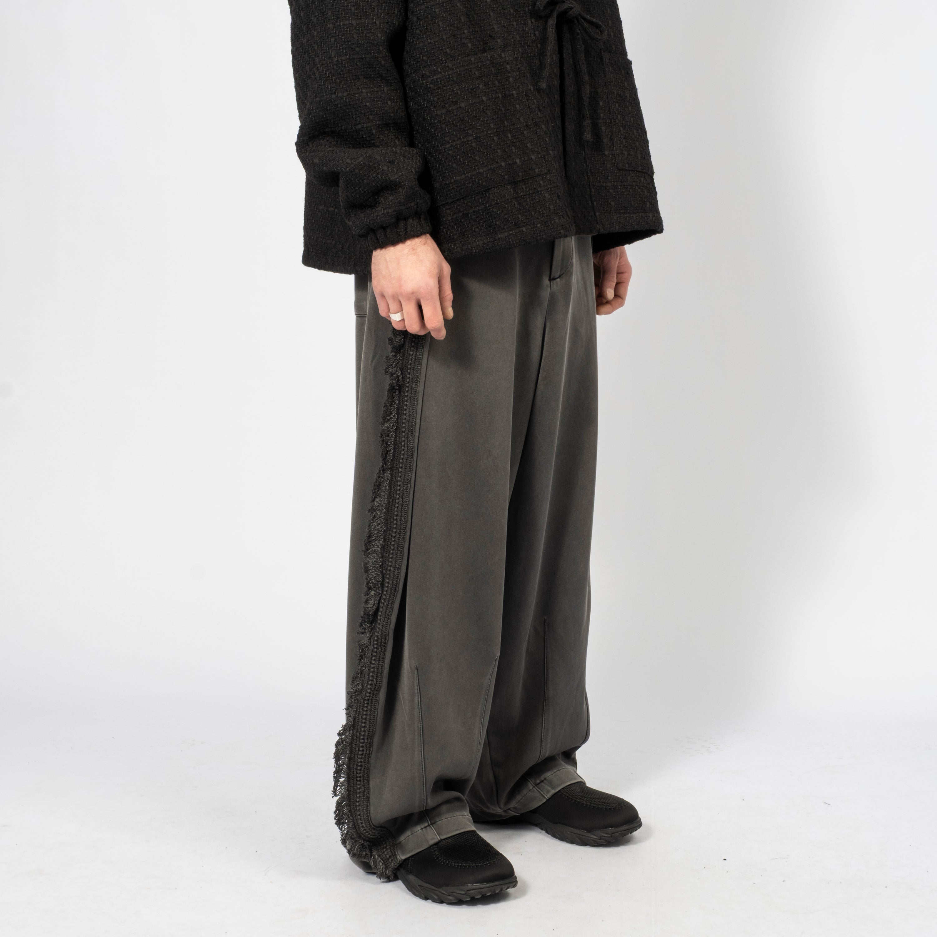 [AJOBYAJO] LACE TRIMMING TRACK PANTS _ CHARCOAL
